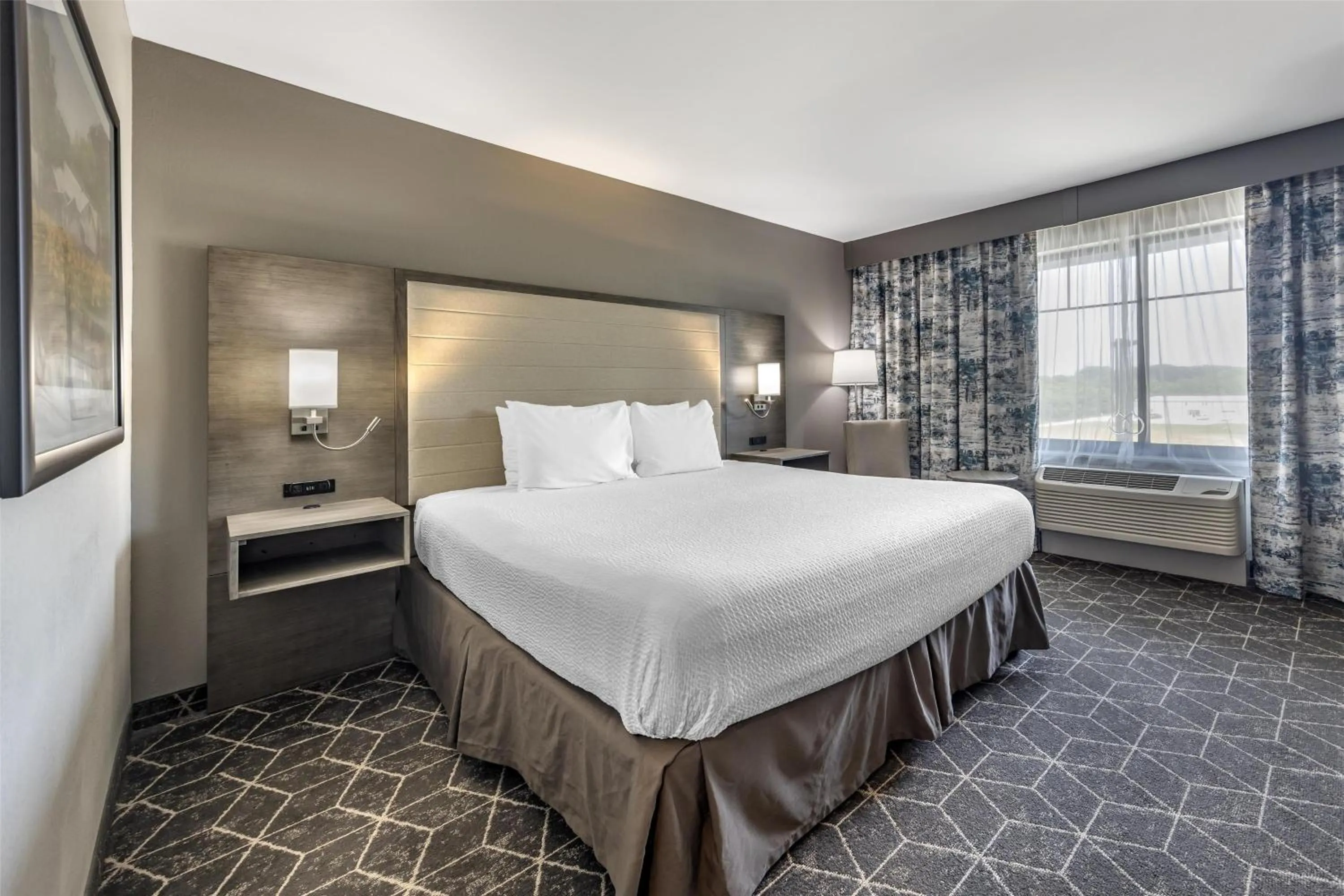 Bedroom, Bed in Best Western Plus Lawrenceburg