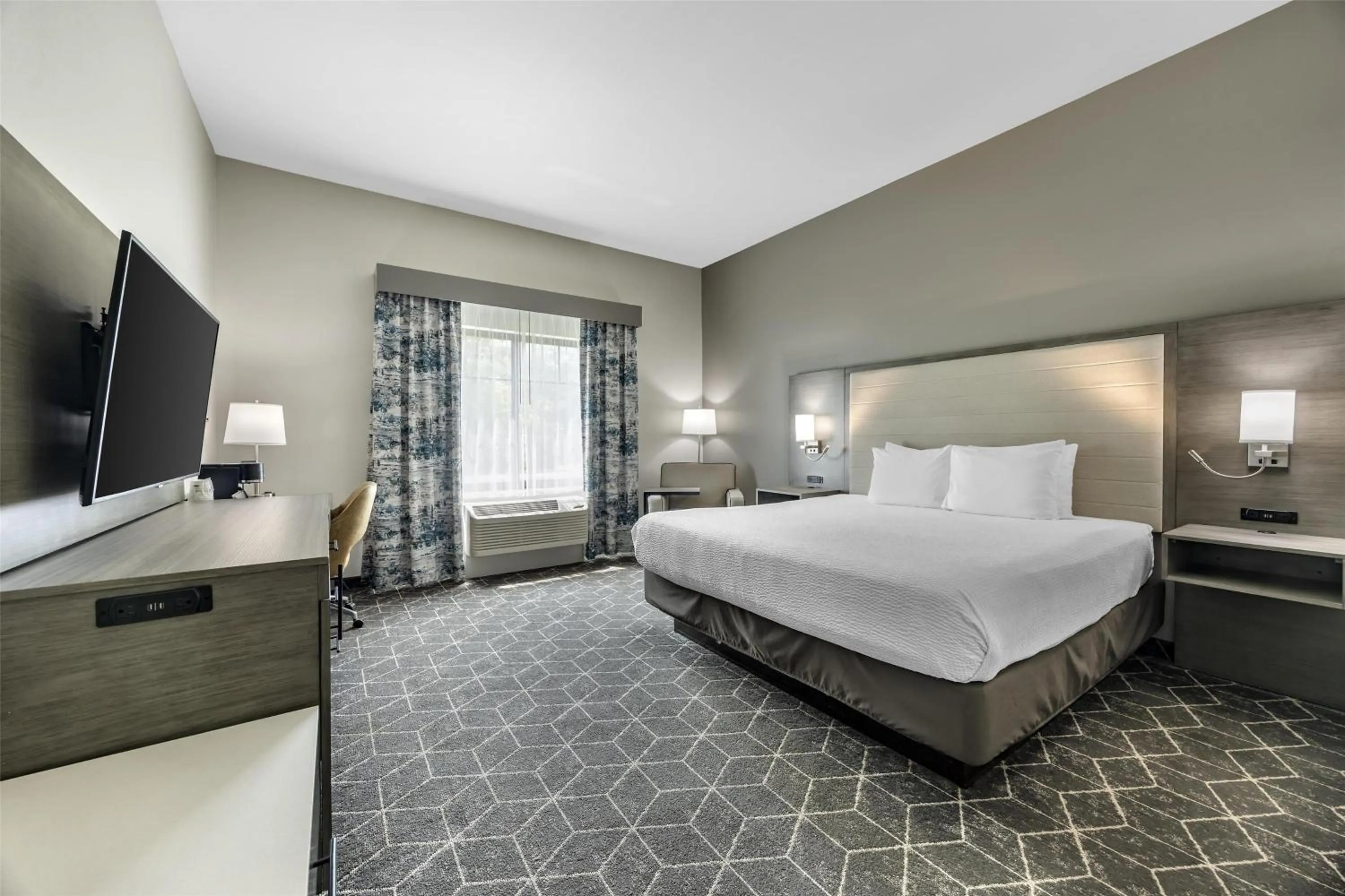 Bedroom, Bed in Best Western Plus Lawrenceburg