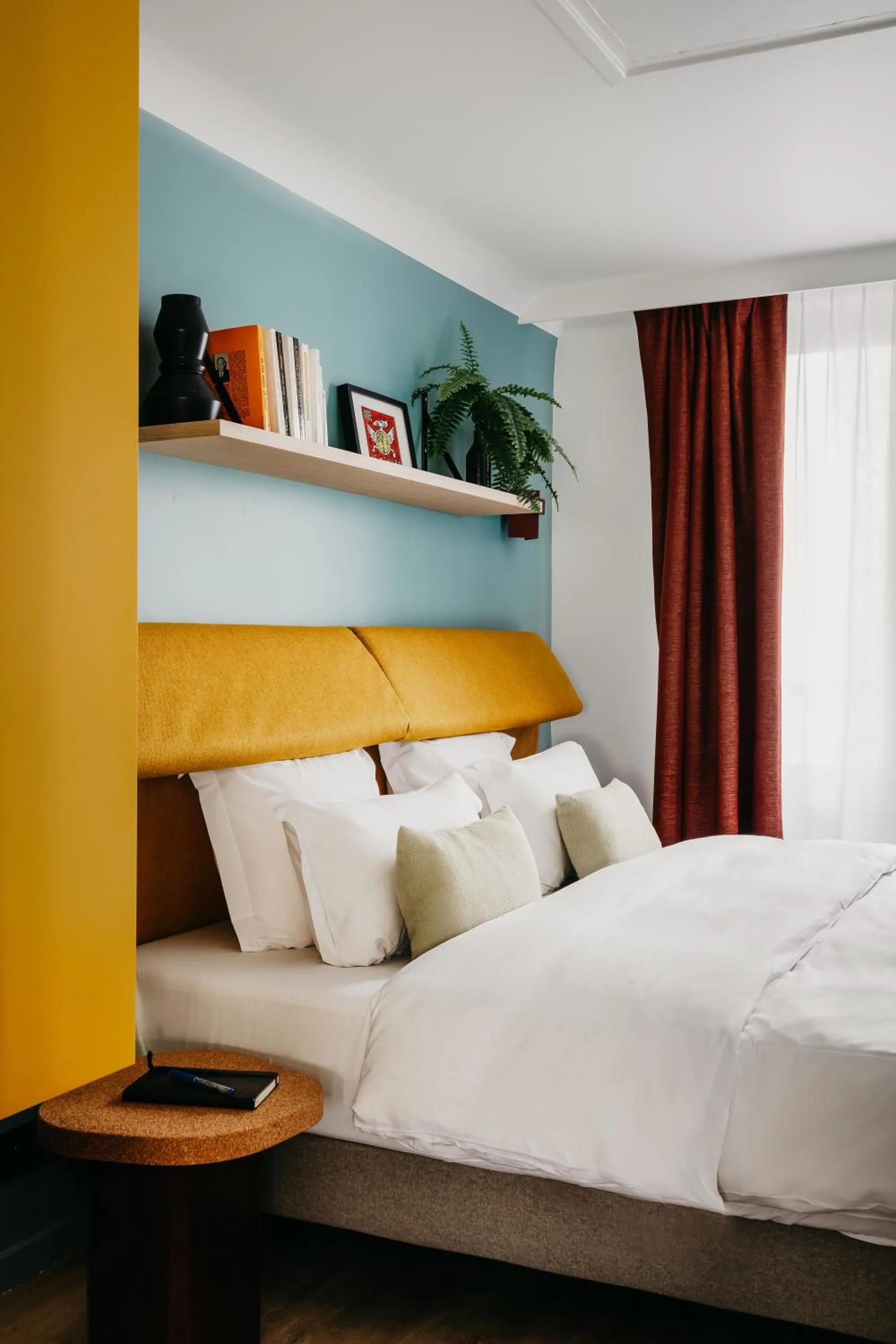 Bedroom, Bed in Edgar Suites Auteuil - Le Marois