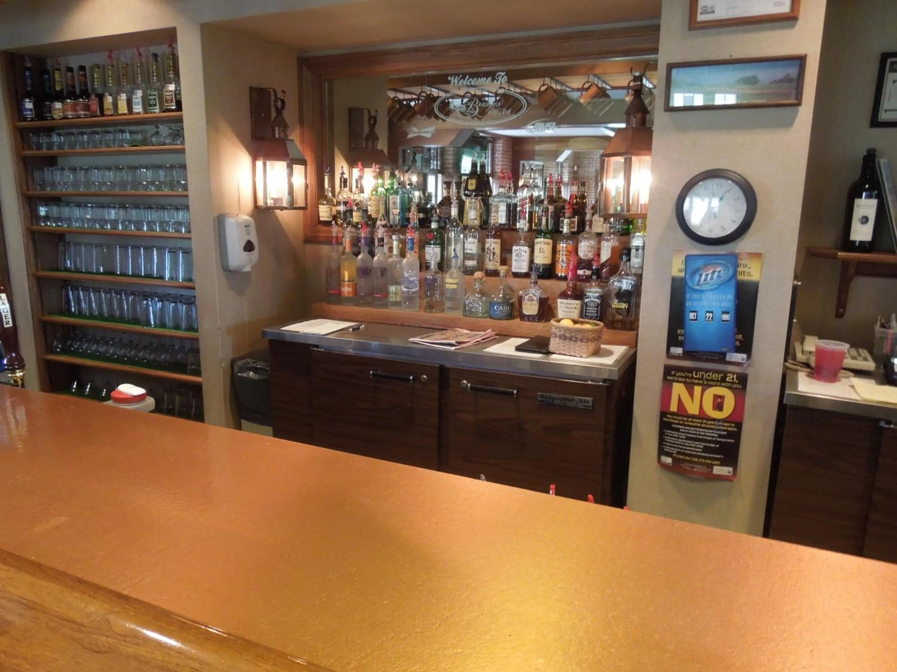 Alcoholic drinks in Bridges Guest Quarters