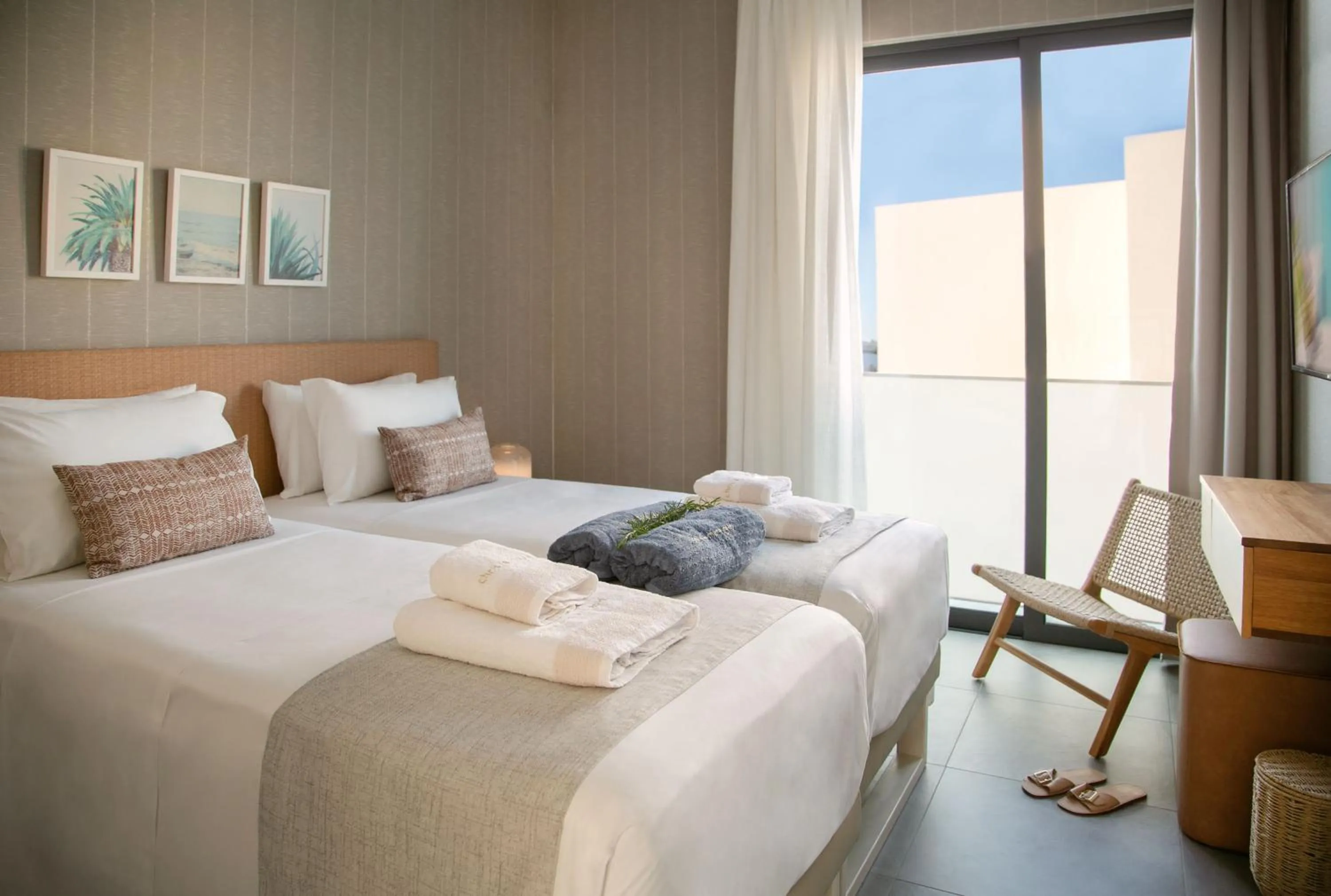 Bedroom, Bed in Chris Le Mare Gold Luxury Villa