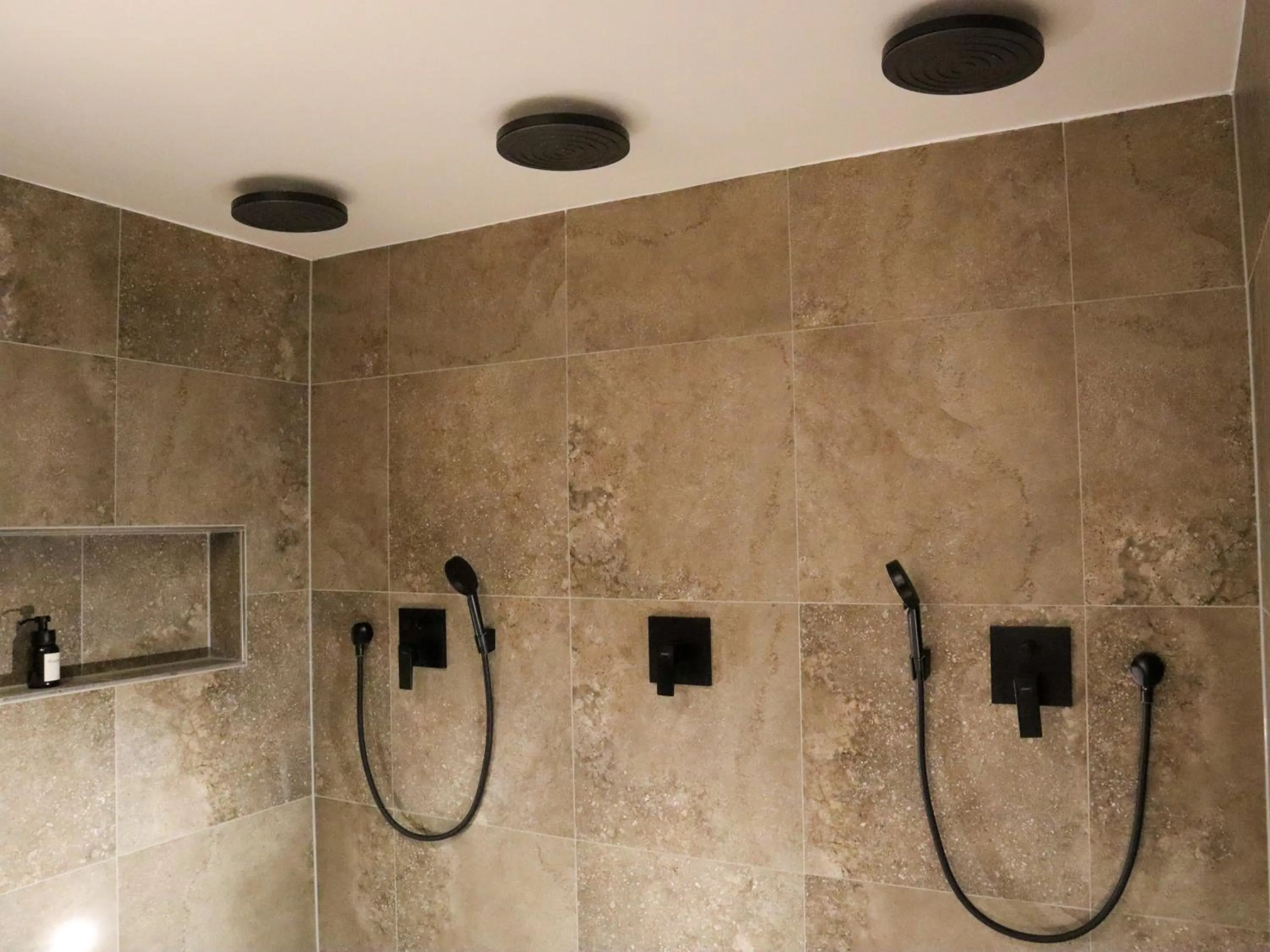 Shower in Grand Hotel Seeschlösschen Sea Retreat & SPA