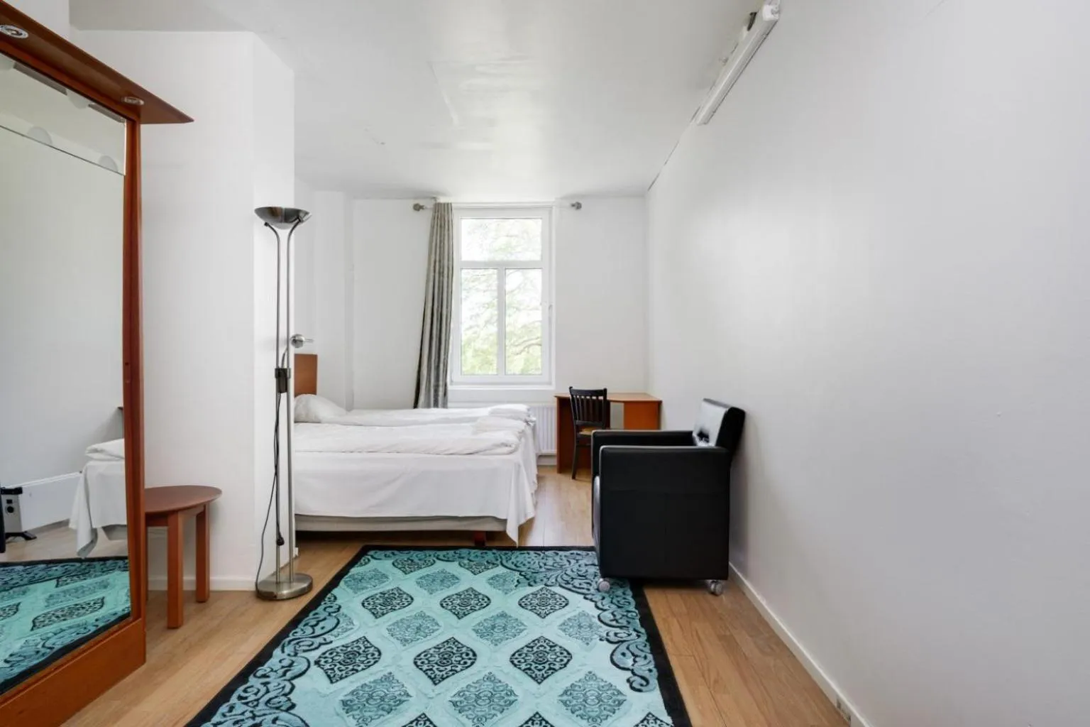 Photo of the whole room, Bed in Hotell Hof