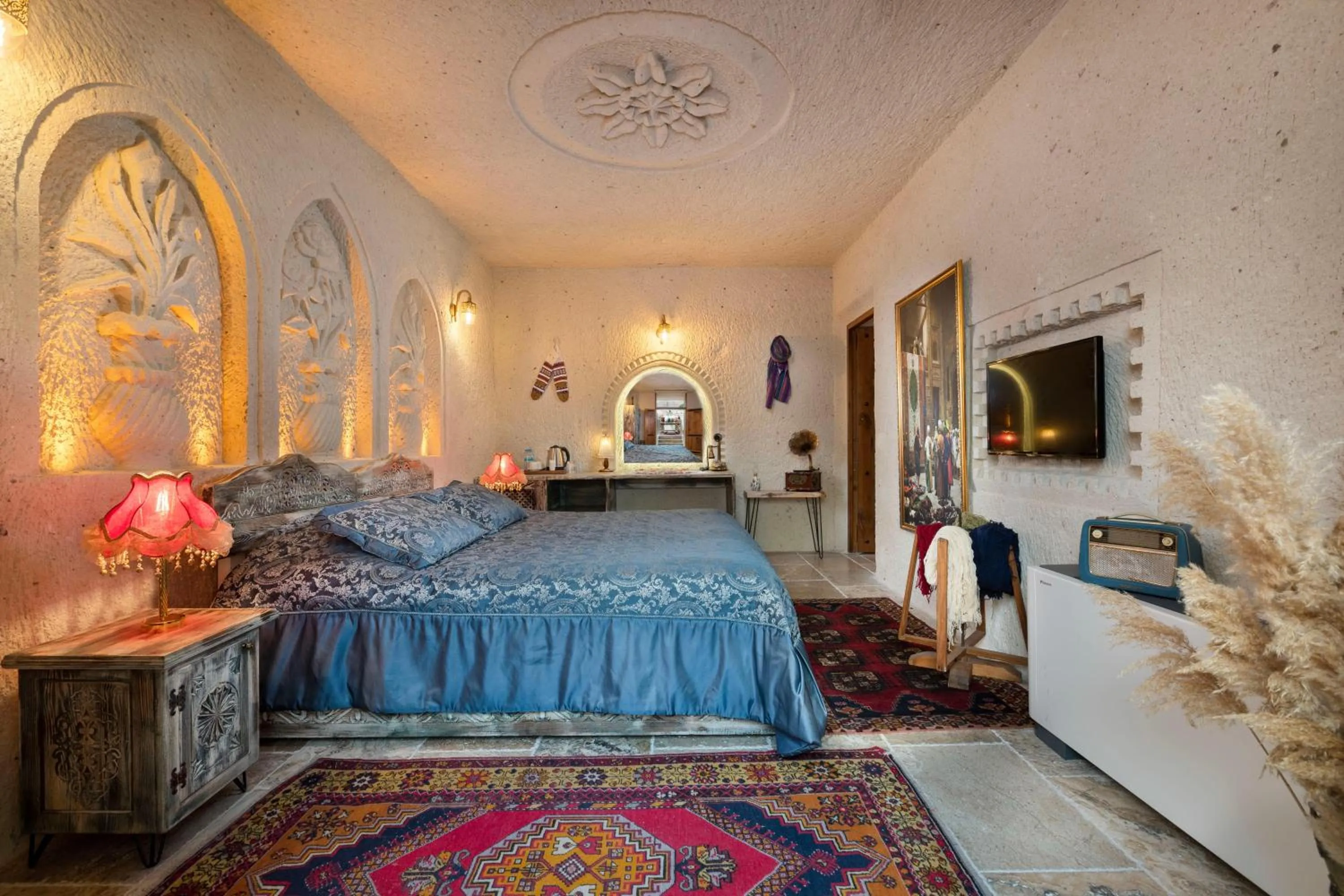 Photo of the whole room, Bed in Cappadocia Acer Cave Hotel