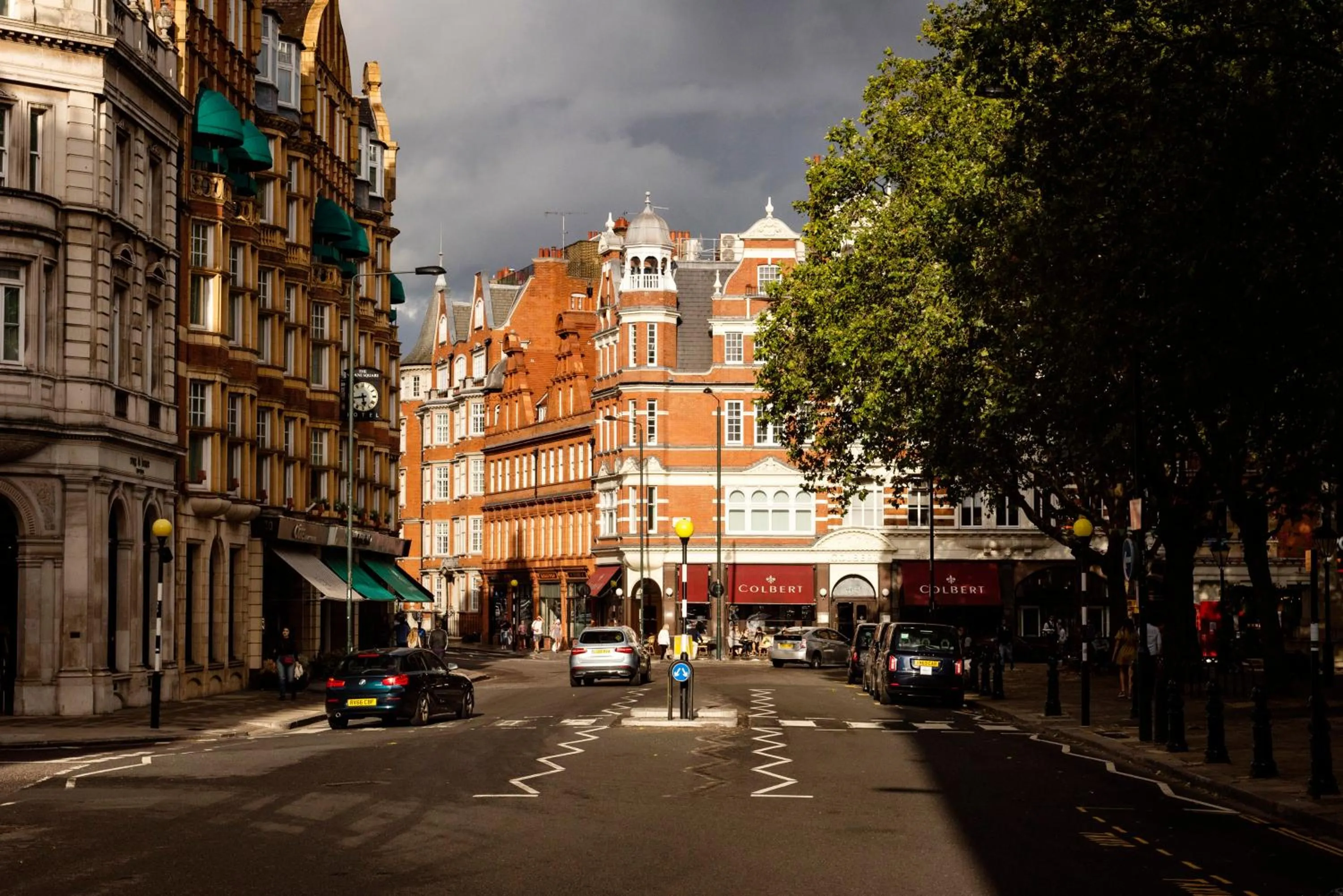Street view in 3 Sloane Gardens