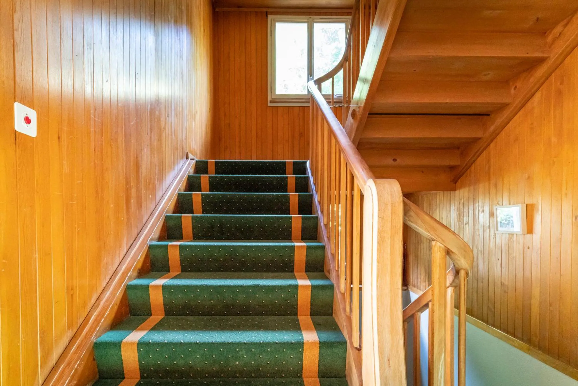 Property building in VISP erblick H O T E L AUSSERBERG Early & Late Check-in