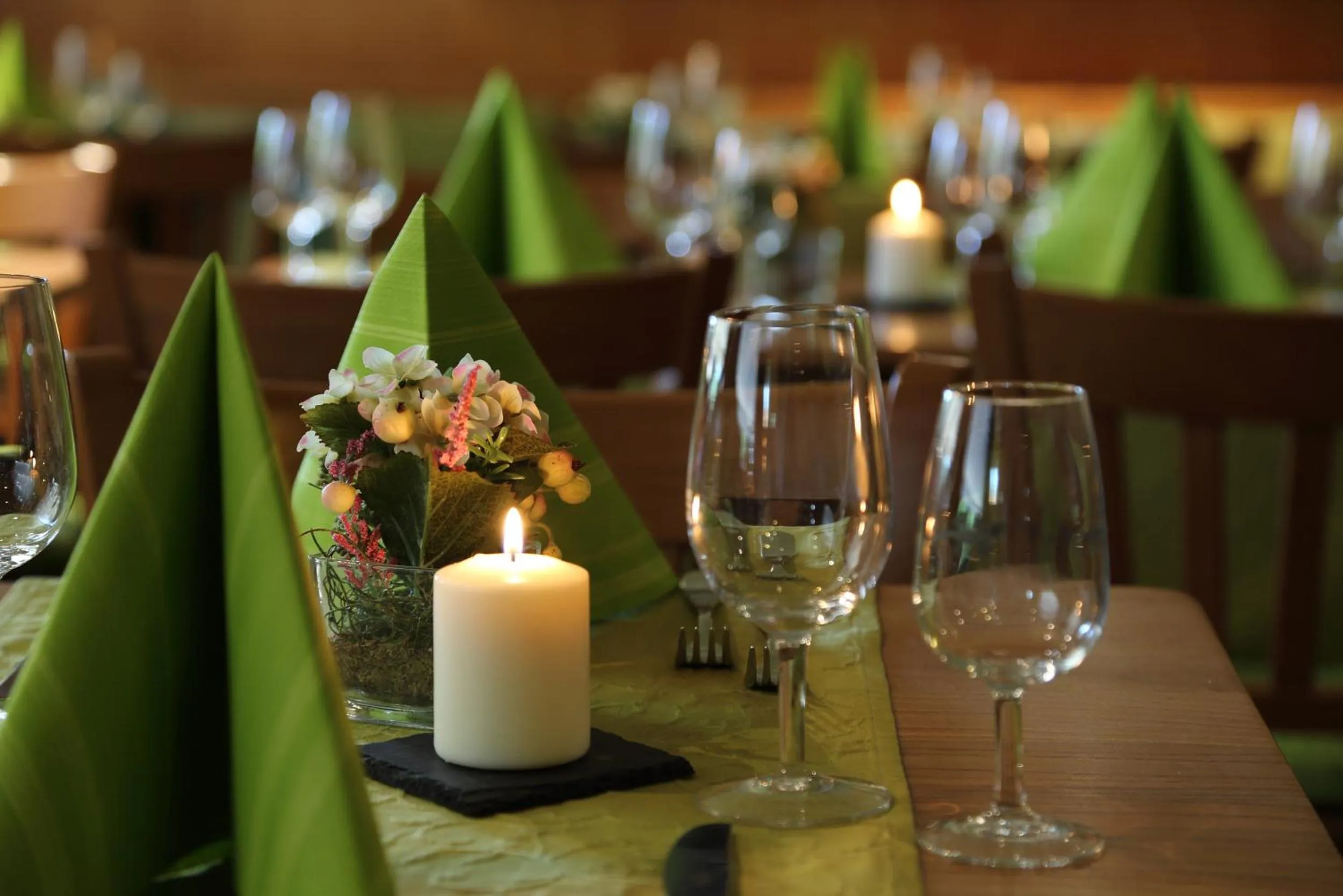 Restaurant/Places to Eat in VISP erblick H O T E L AUSSERBERG Early & Late Check-in