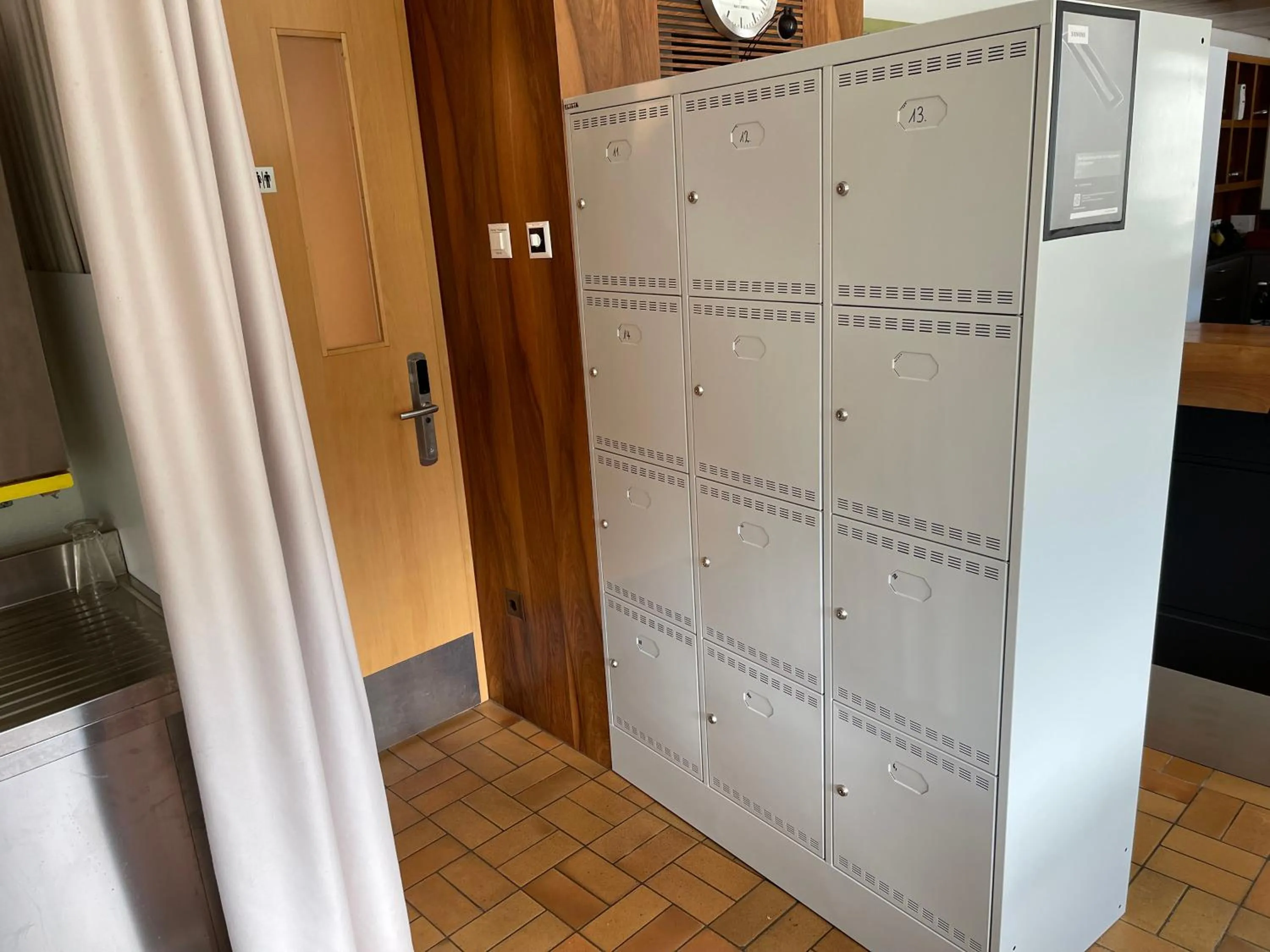 Kitchen or kitchenette, Bathroom in VISP erblick H O T E L AUSSERBERG Early & Late Check-in