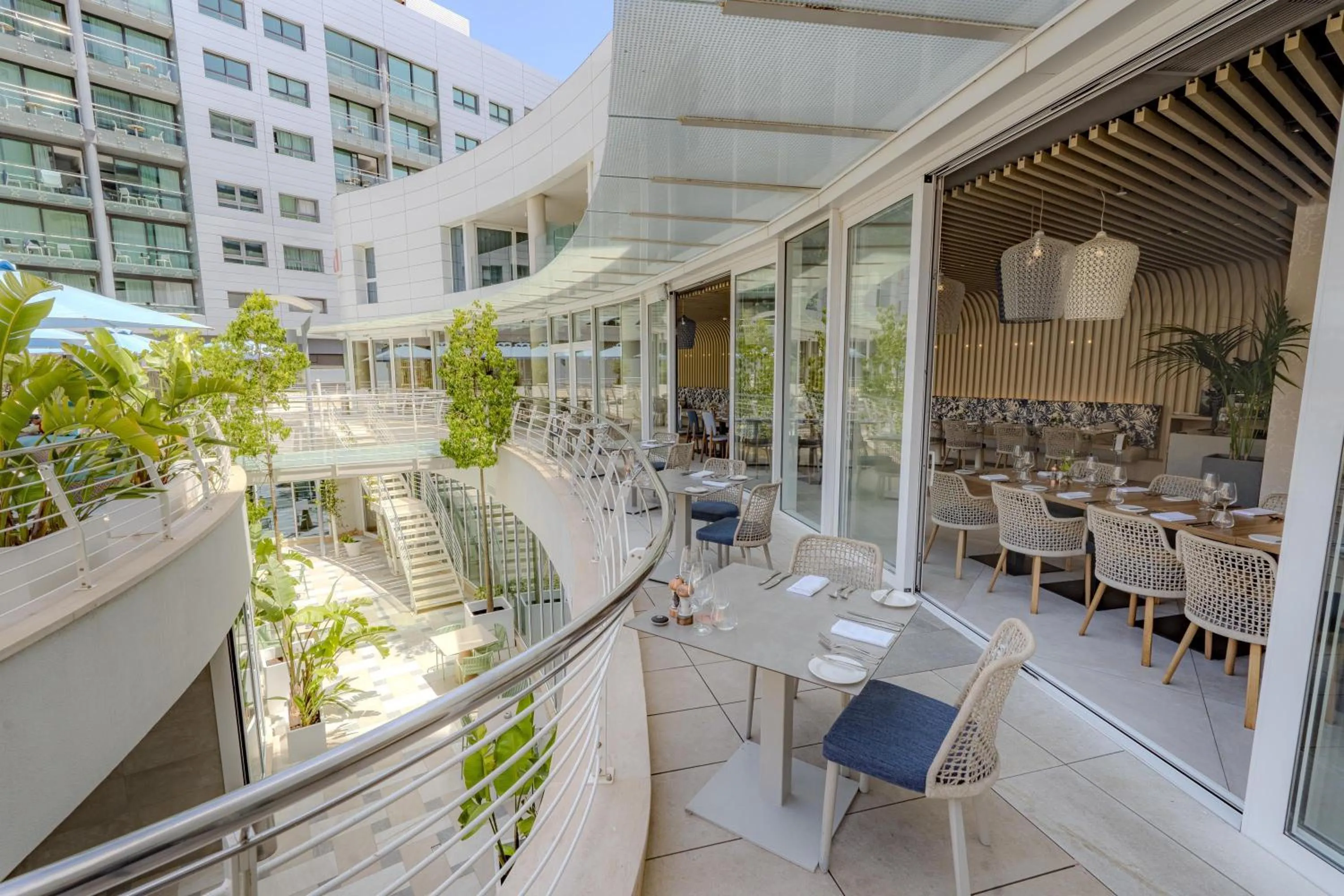 Restaurant/places to eat in Hyatt Regency Malta
