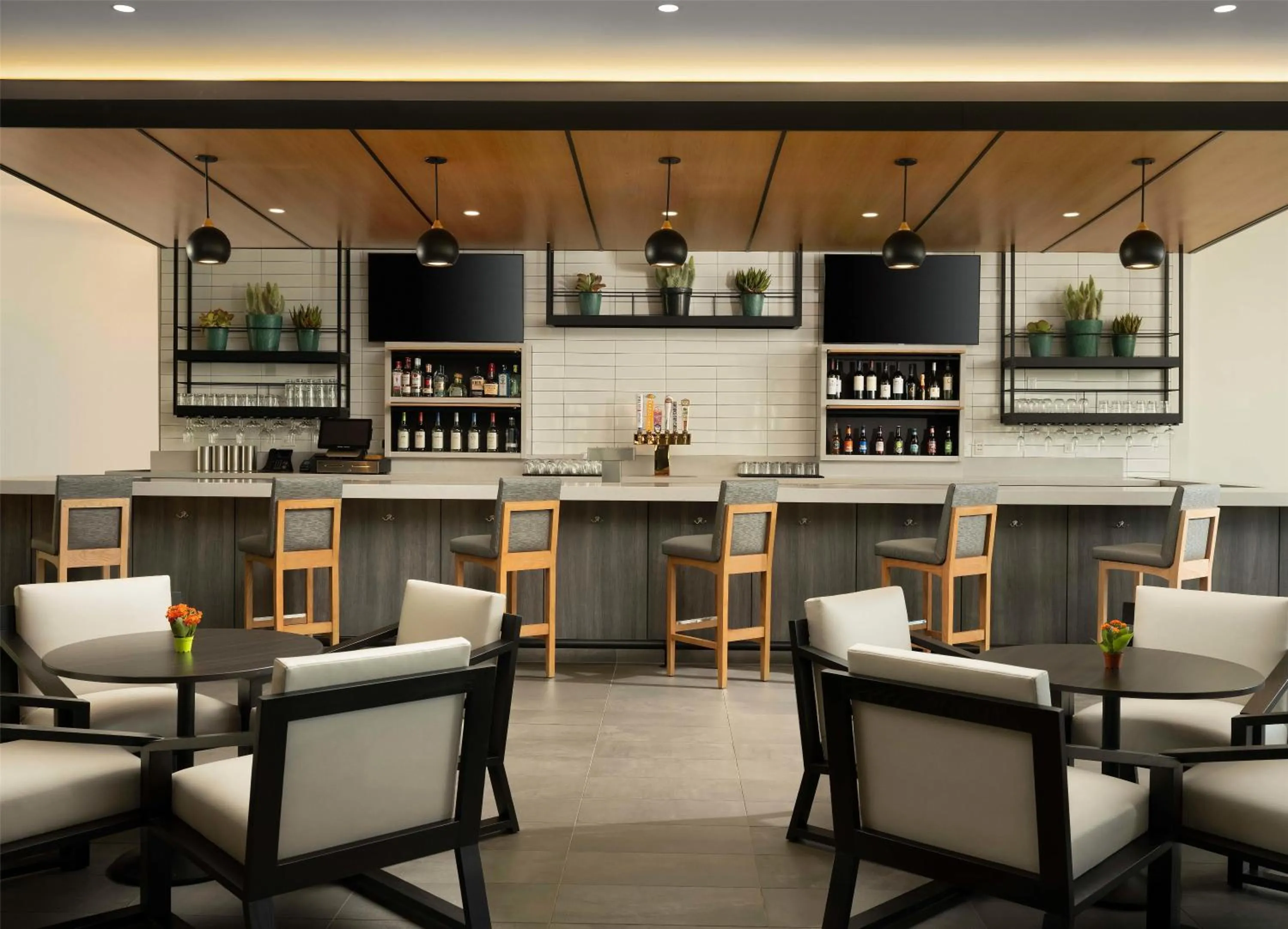 Restaurant/places to eat in Hyatt House LA - University Medical Center