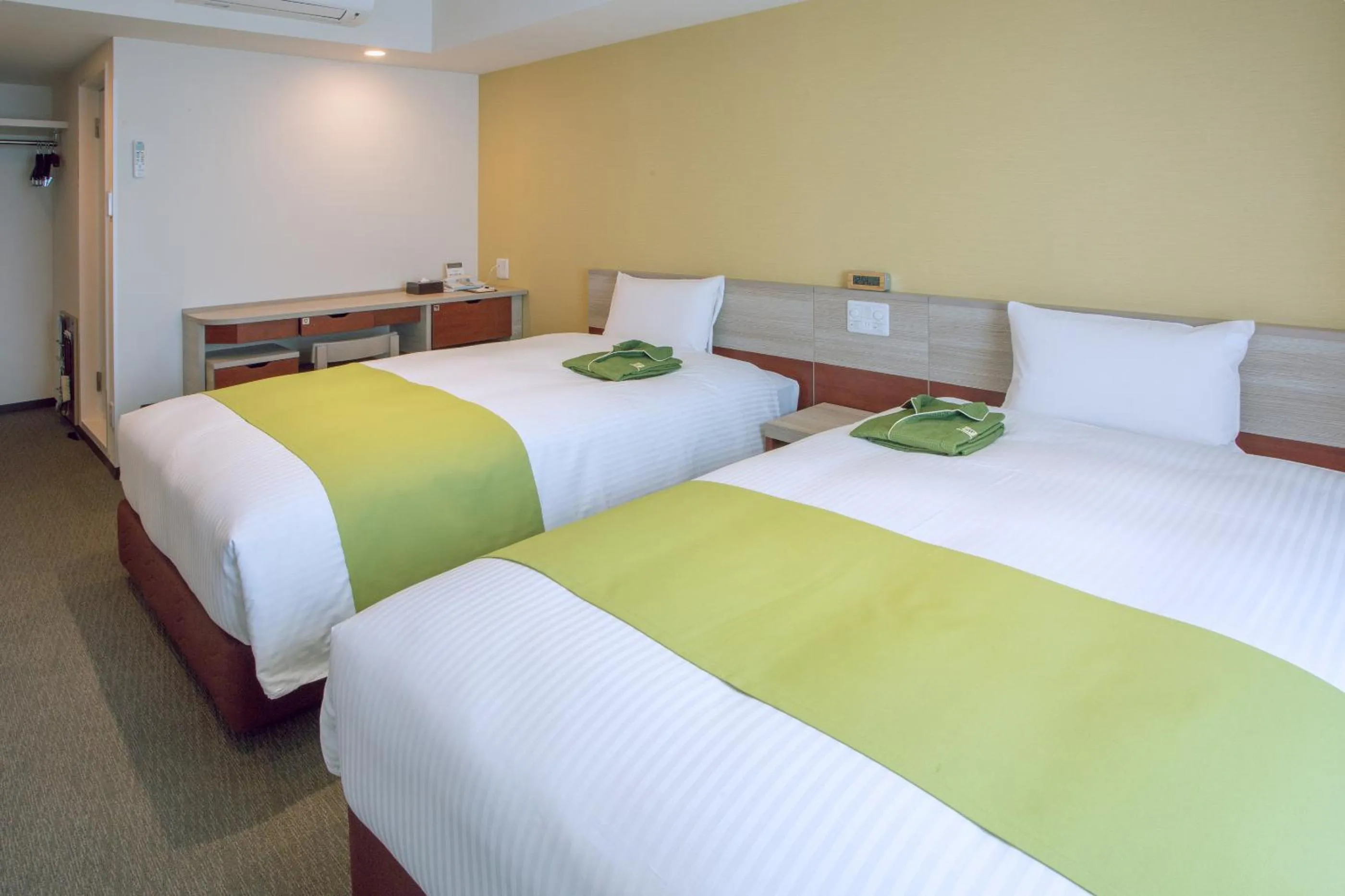 Bed in Kuretake Inn Premium Meieki minami