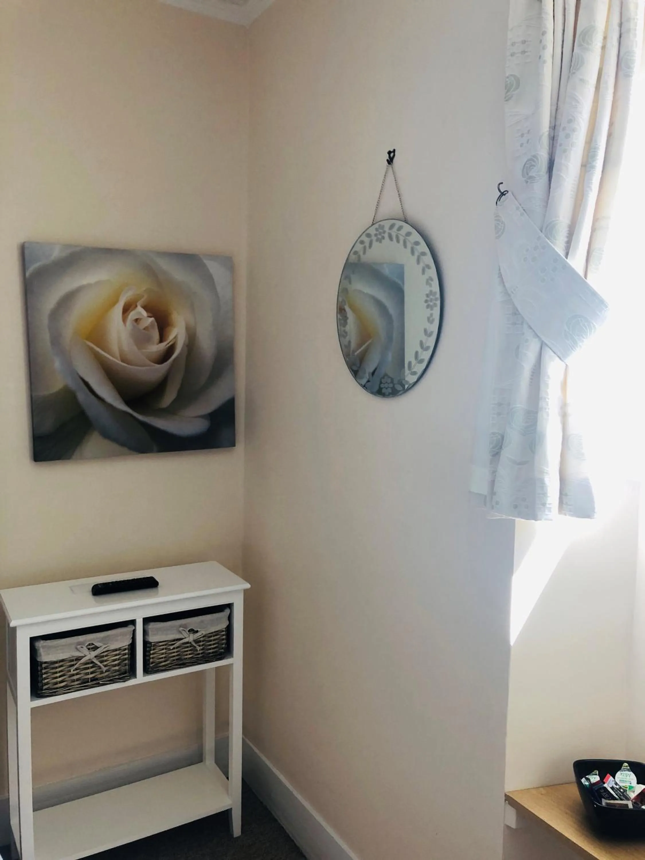 The Aberdeen Arms Hotel