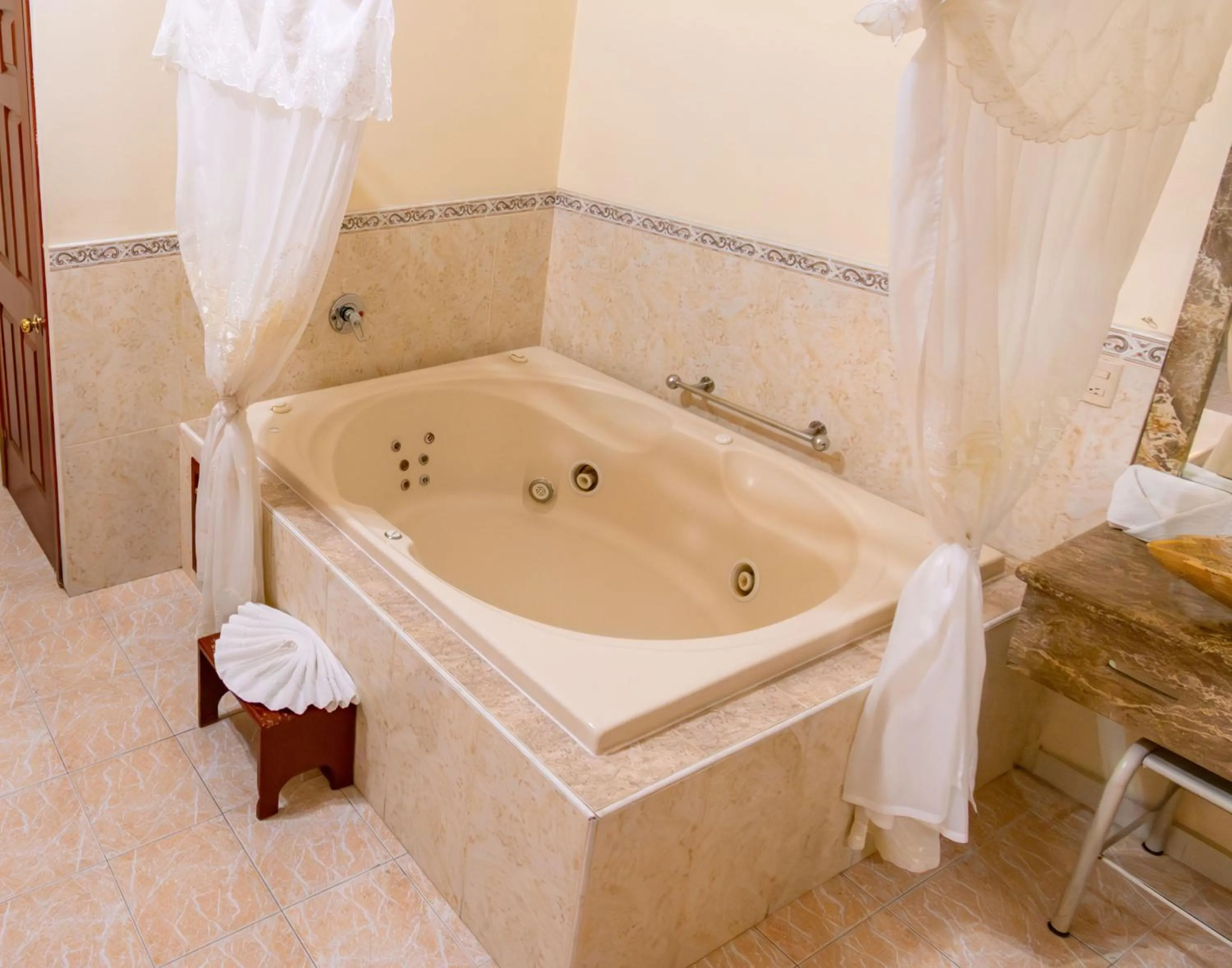 Bath in HOTEL CASONA MISIONES
