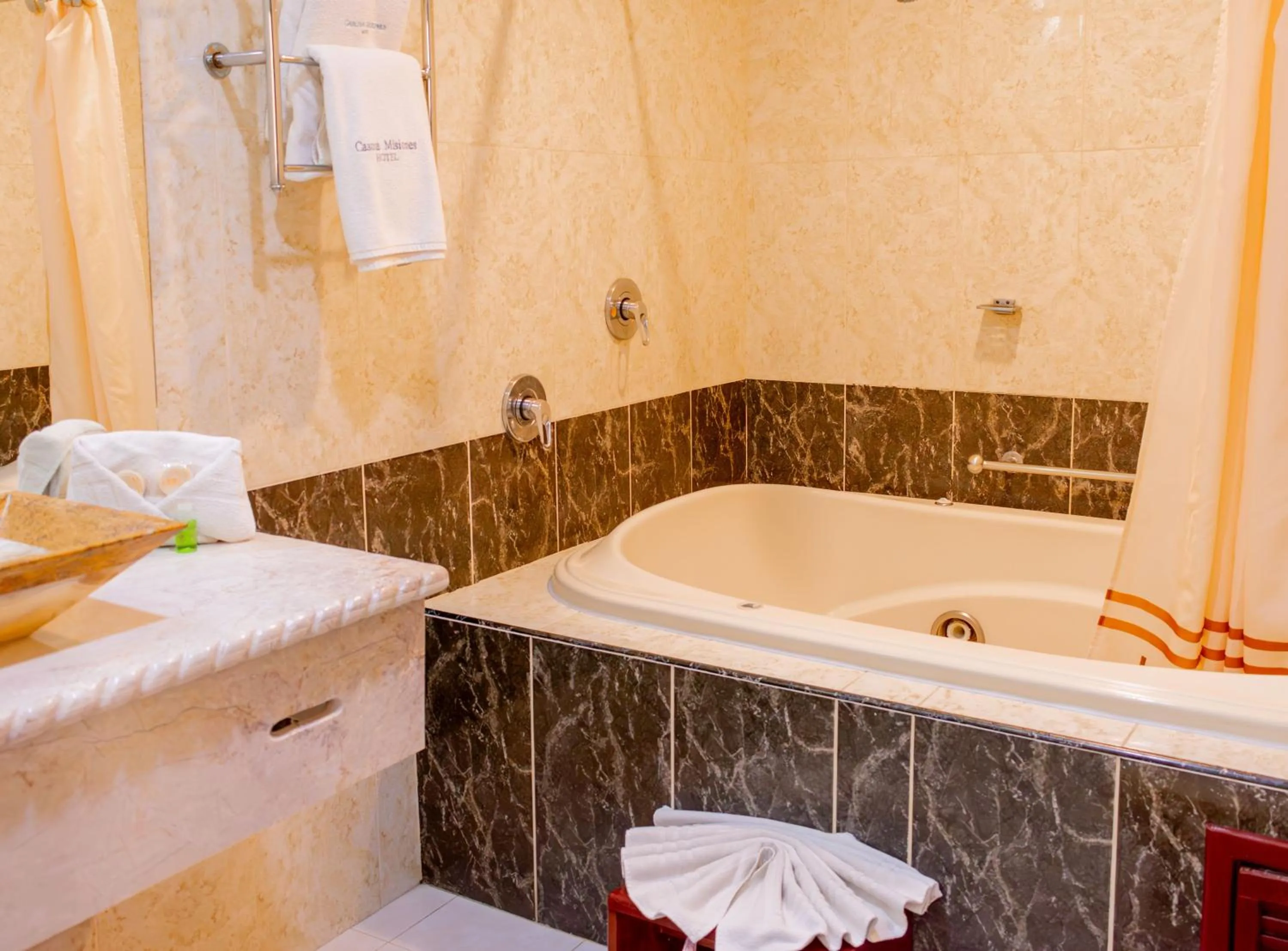 Bath in HOTEL CASONA MISIONES