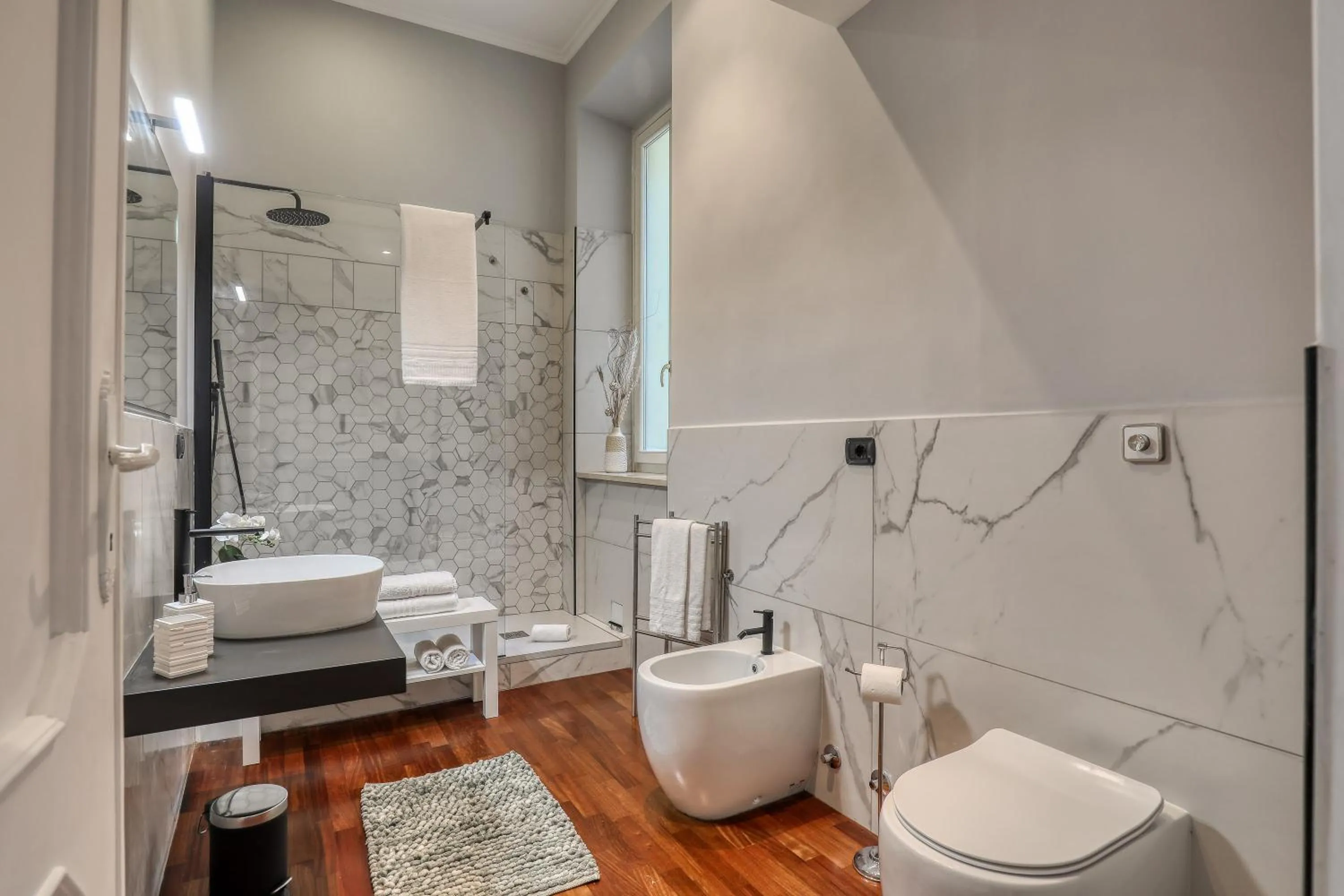 Shower in ATRHOME Frattina Luxury