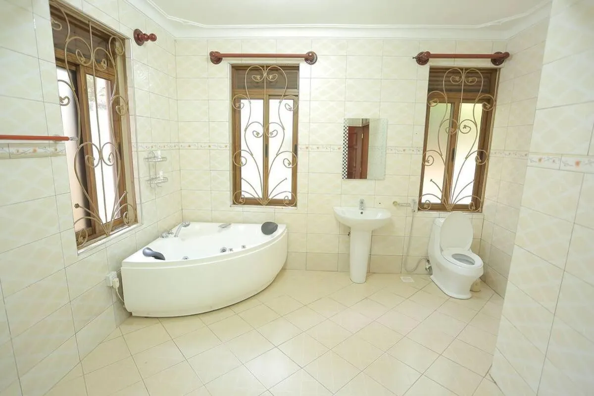 Bathroom in Precious Villas Lubowa