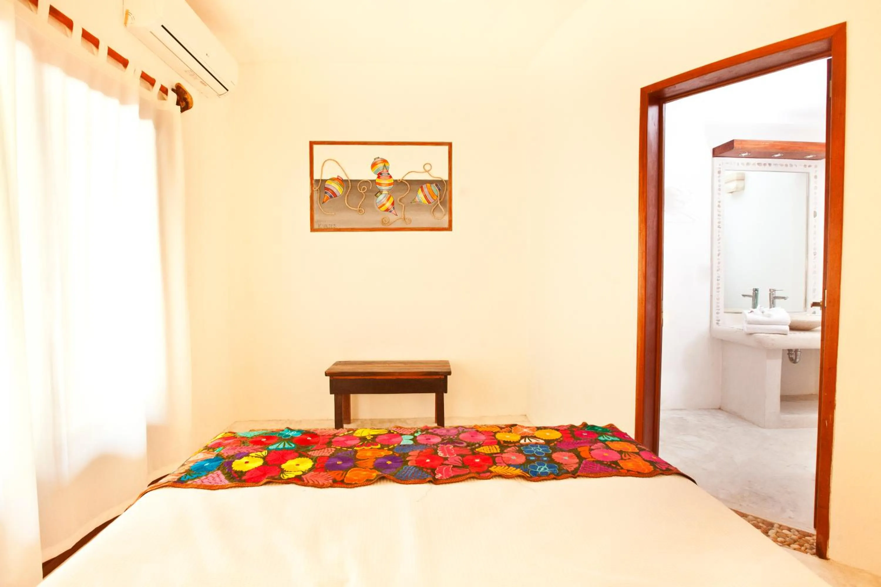 Bathroom, Bed in Casa Iguana Holbox - Beachfront Hotel