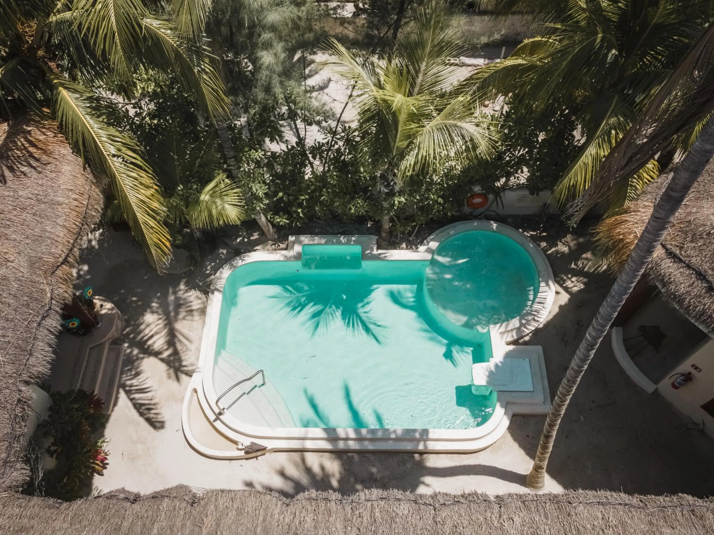 Swimming pool in Casa Iguana Holbox - Beachfront Hotel