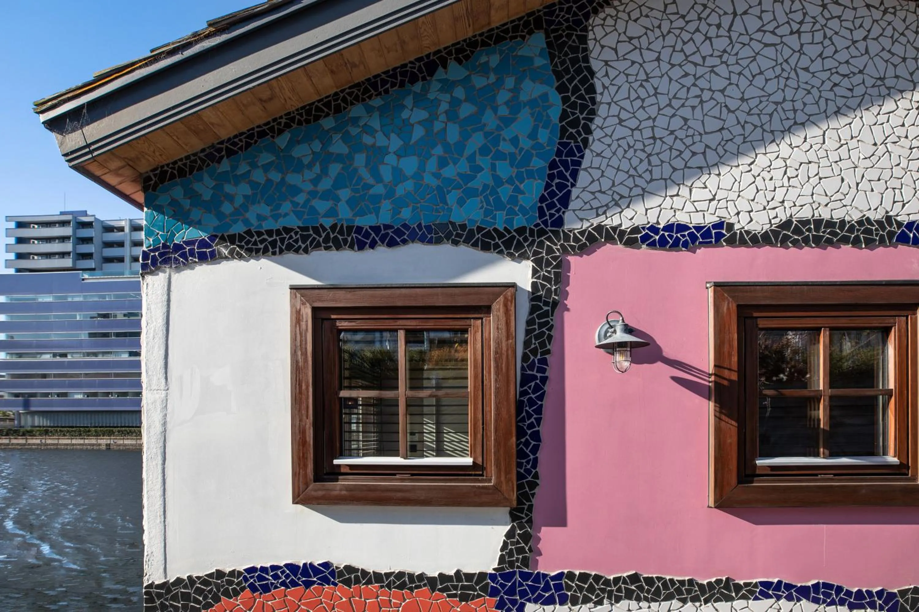 Property building in PETALS TOKYO - Floating Hotel