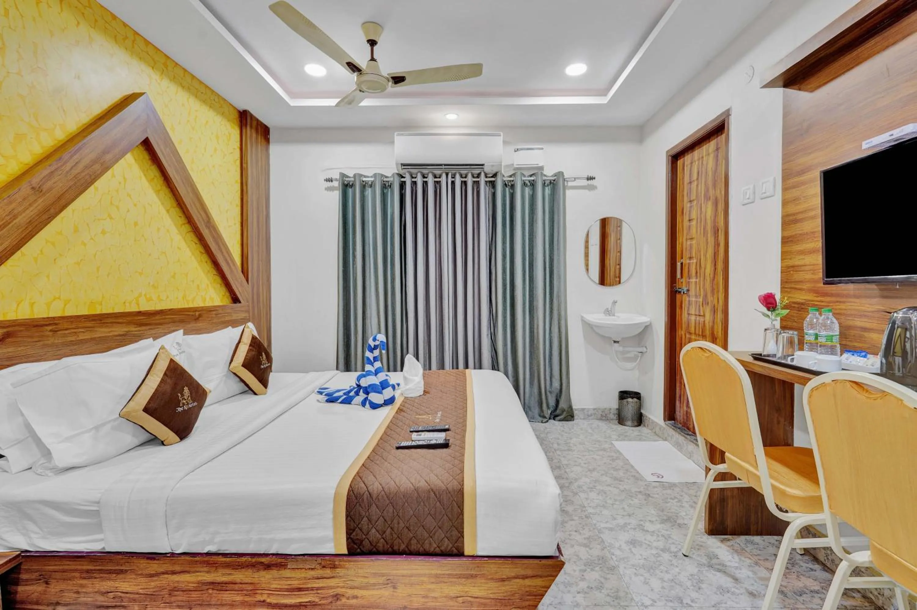 Bedroom, Bed in The K11 Hotels - T Nagar