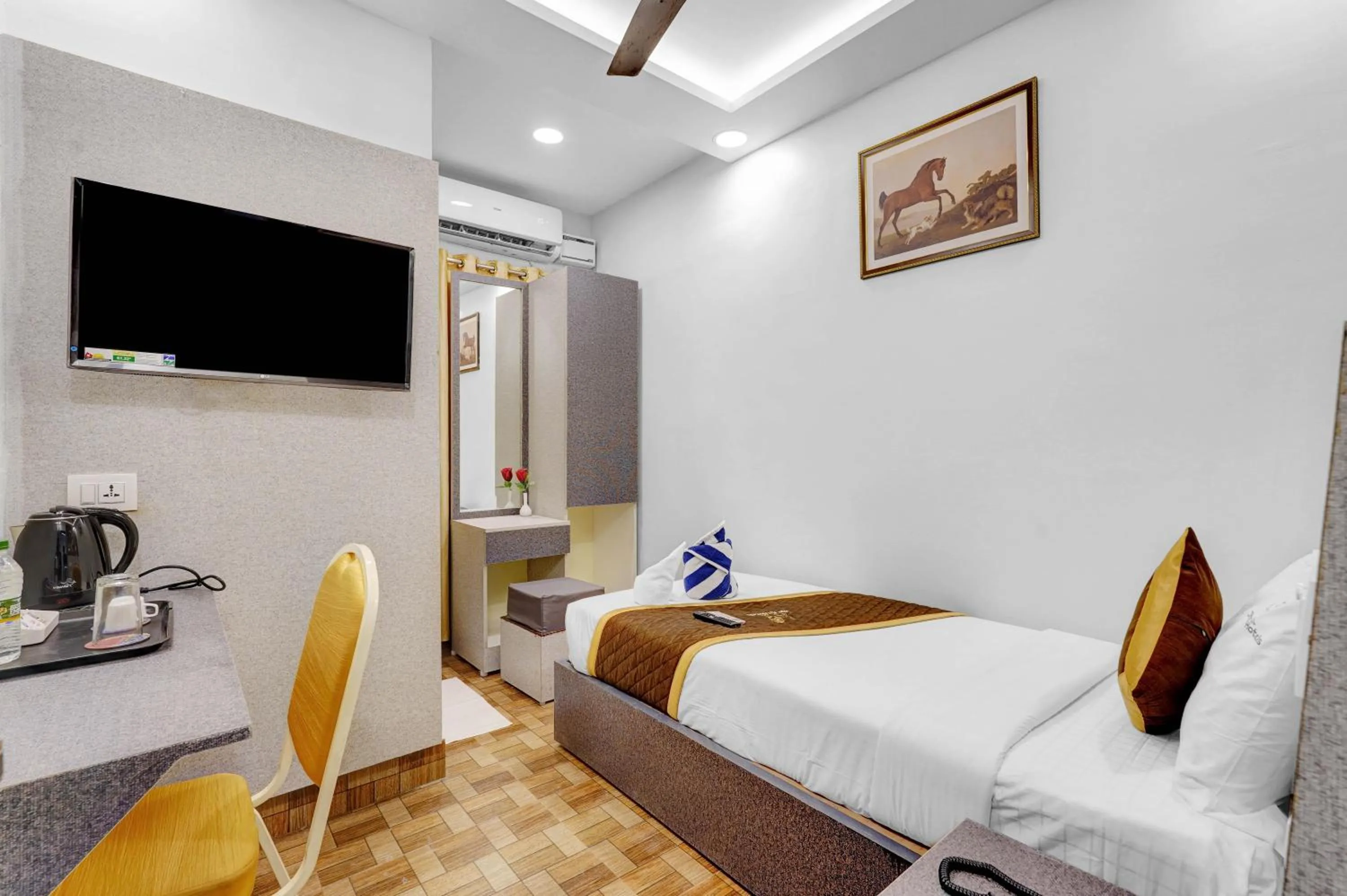 Bedroom, Bed in The K11 Hotels - T Nagar