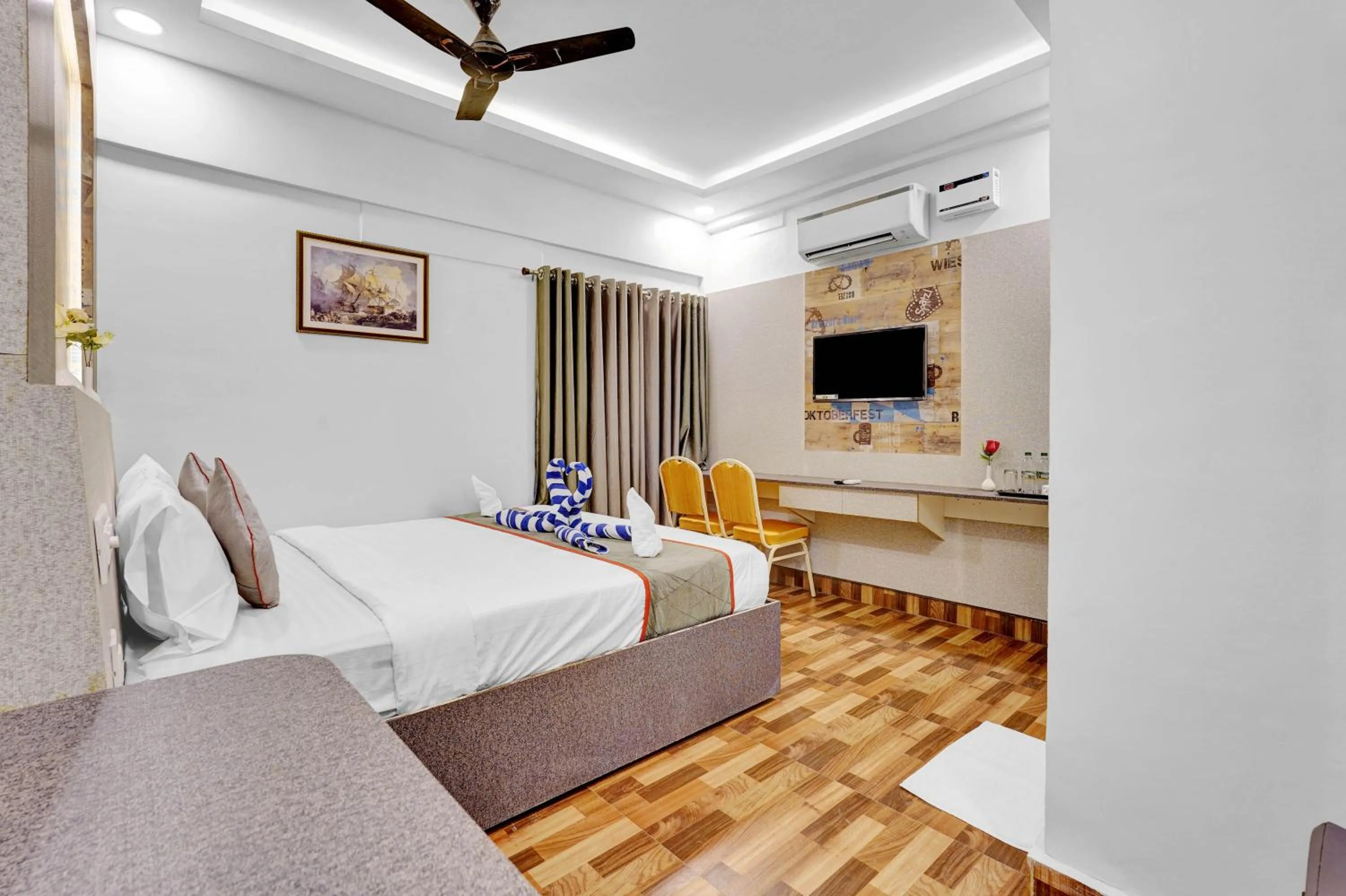 View (from property/room), Bed in The K11 Hotels - T Nagar