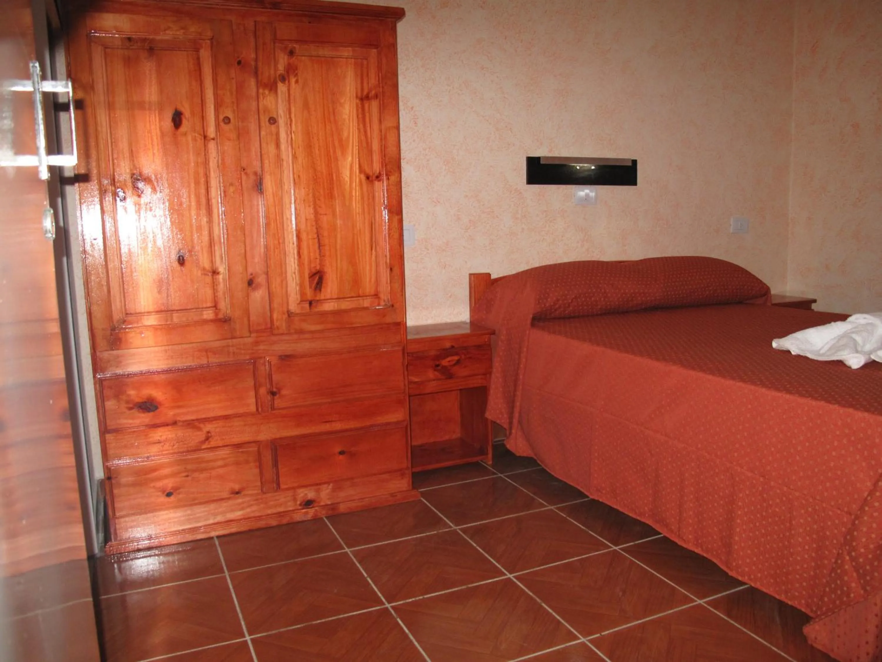 Photo of the whole room, Bed in Hotel Los Cedros