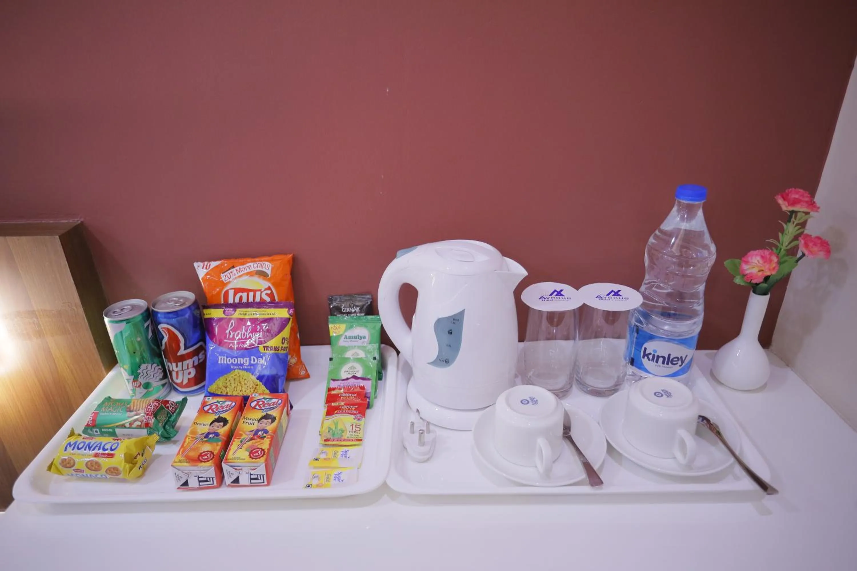 Coffee/tea facilities in The Avenue Hotel Ballygunge