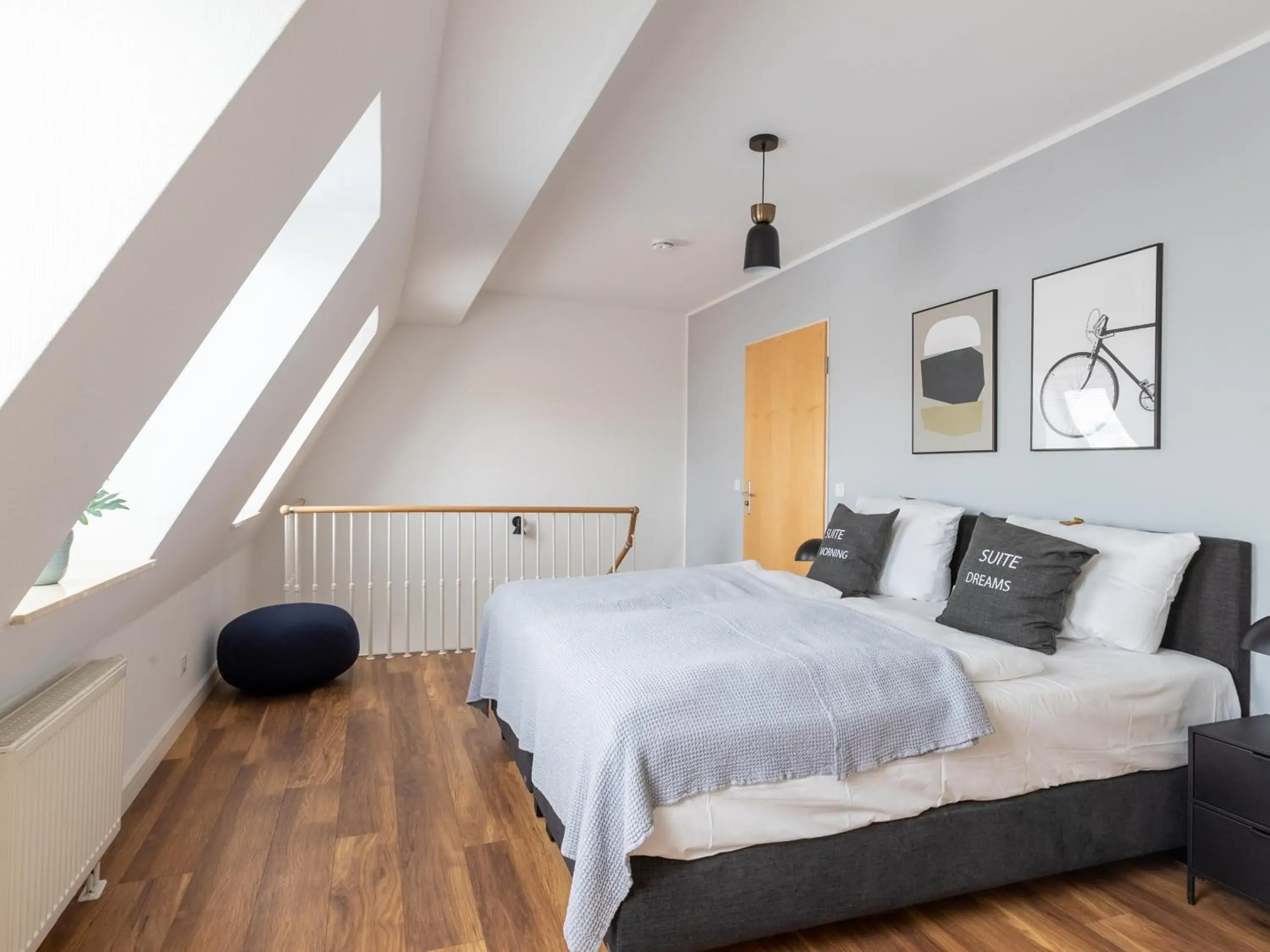 One-bedroom Duplex Suite XL with balcony in Flower's Berlin by Limehome - Digital Access One-bedroom Duplex Suite XL with balcony in Flower's Berlin by Limehome - Digital Access