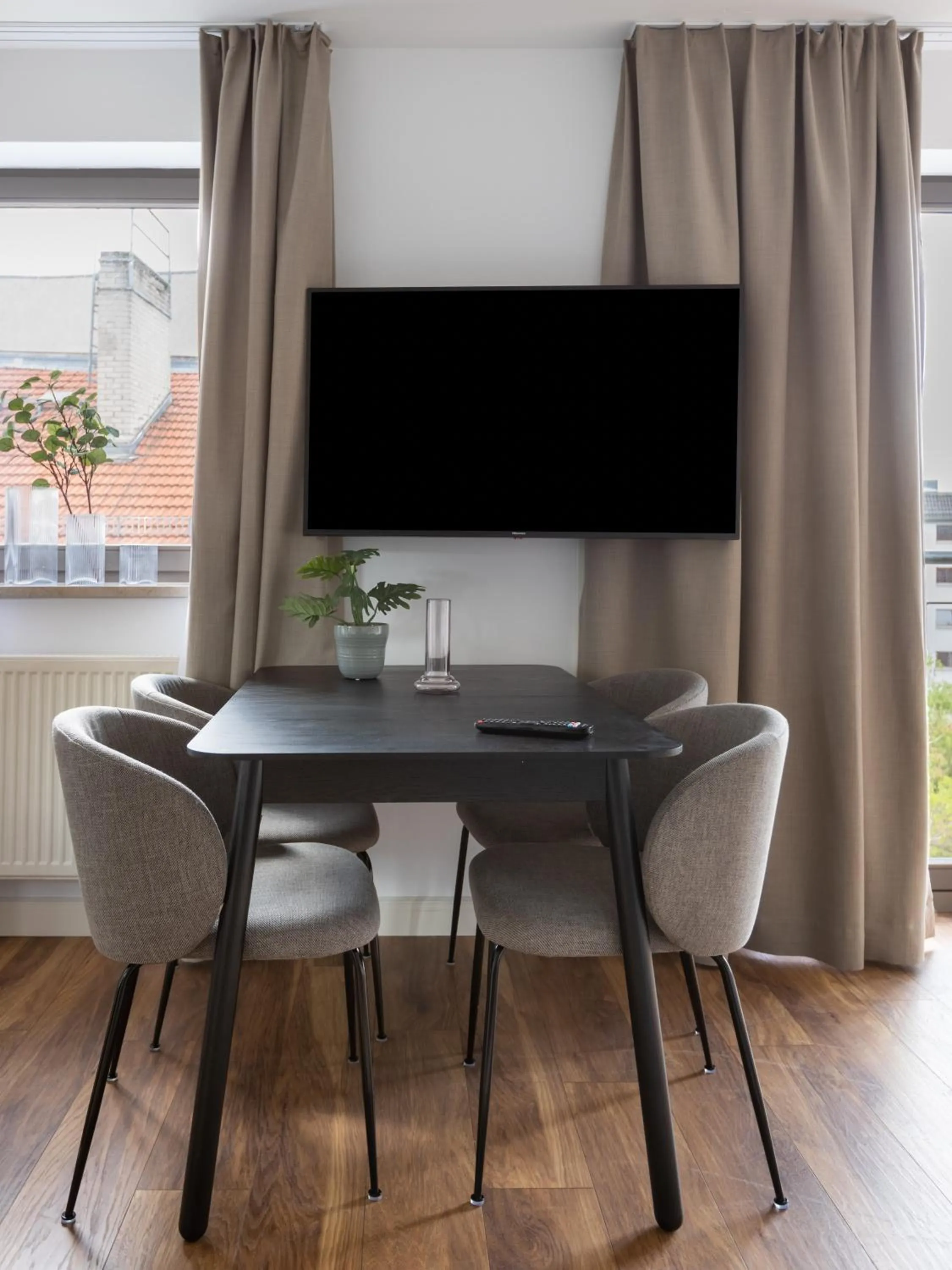 TV and multimedia in Flower's Berlin by Limehome - Digital Access