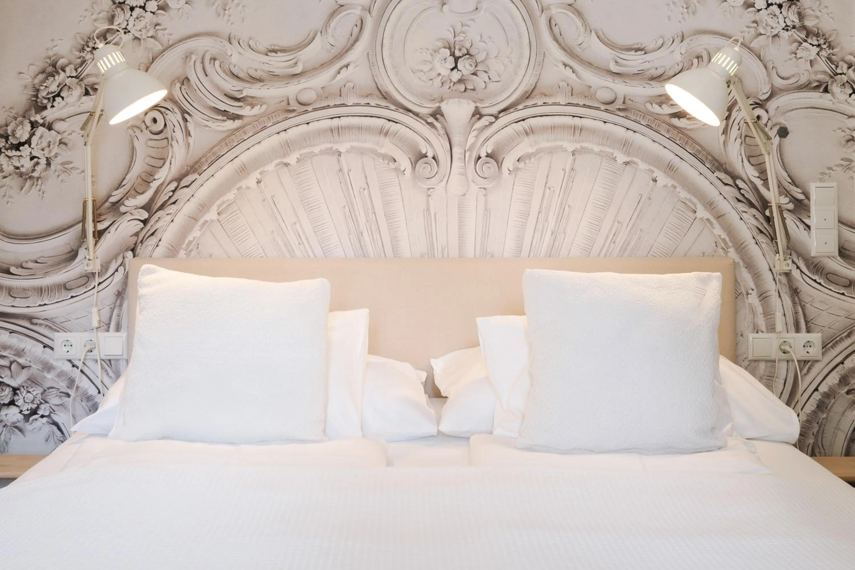 White Flat by GrazRentals Architect Designed & Stylish & Free Parking