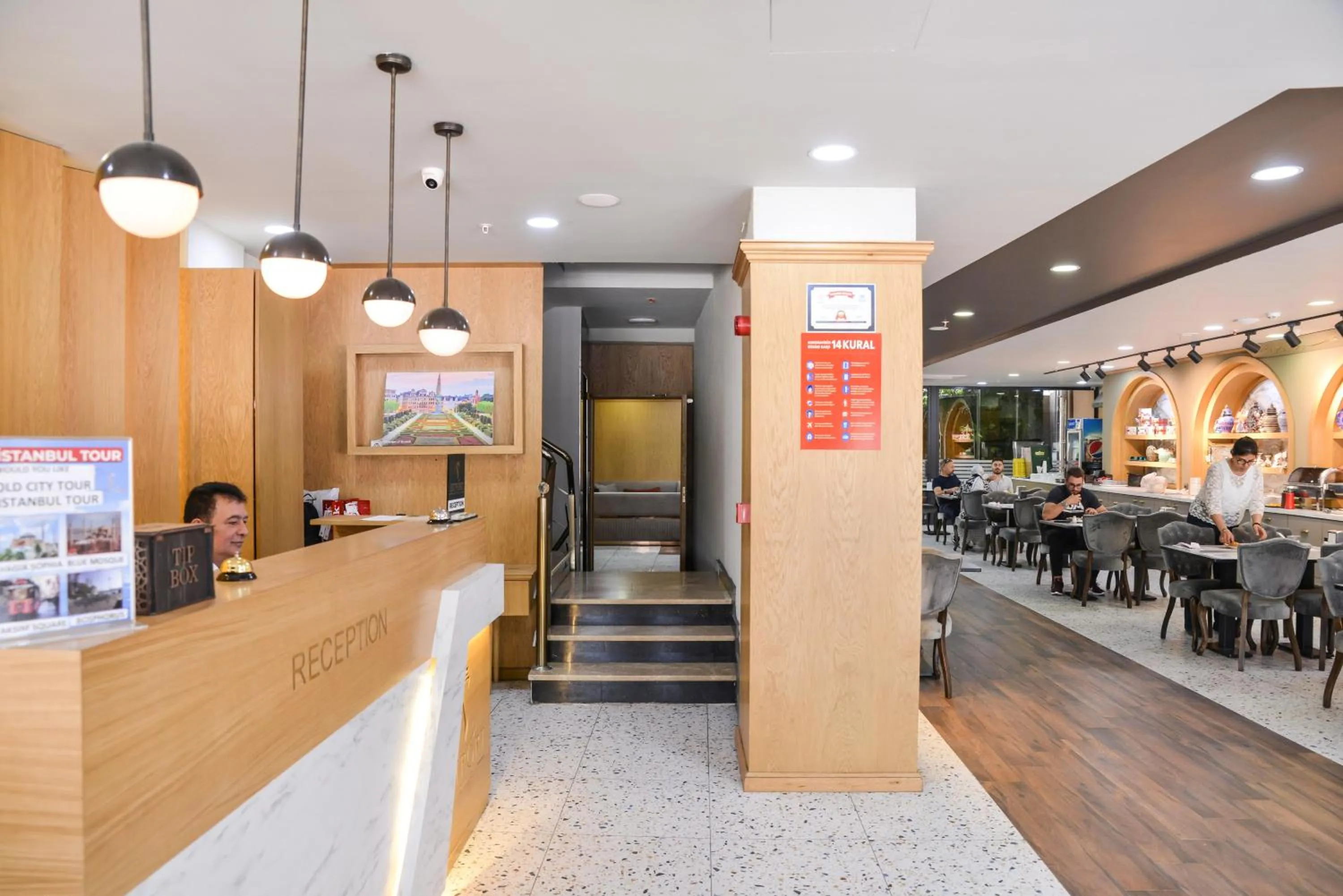 Lobby or reception in İstport Hotels