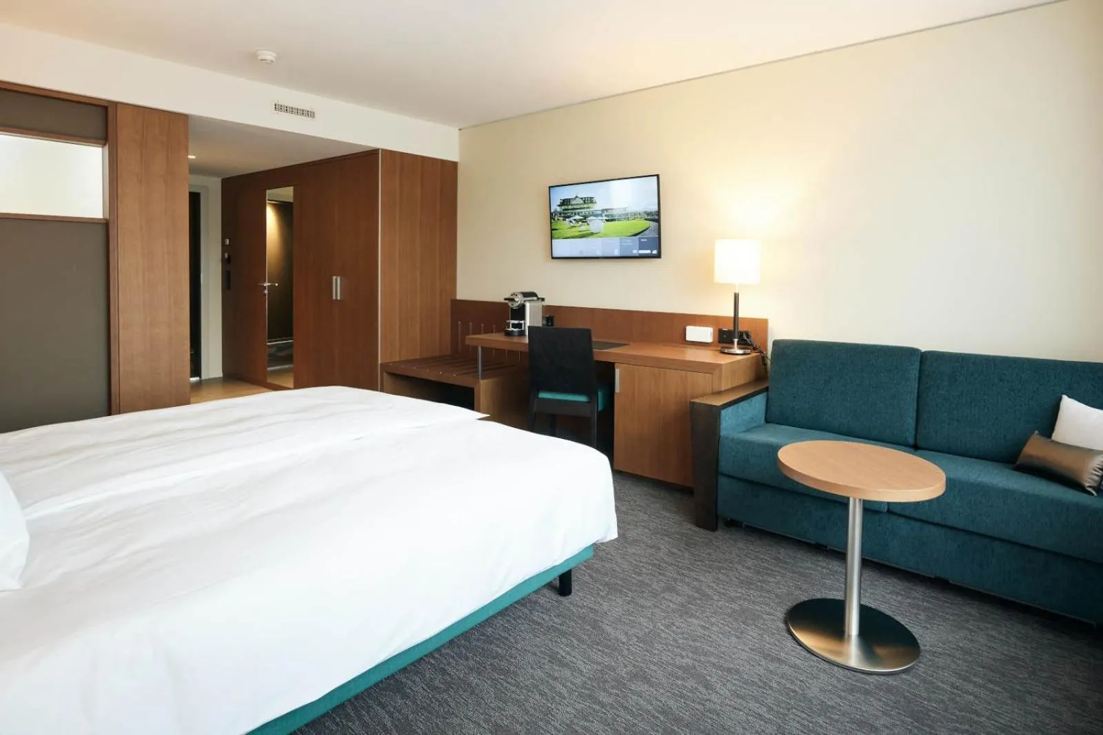 Photo of the whole room, Bed in Belvédère Strandhotel