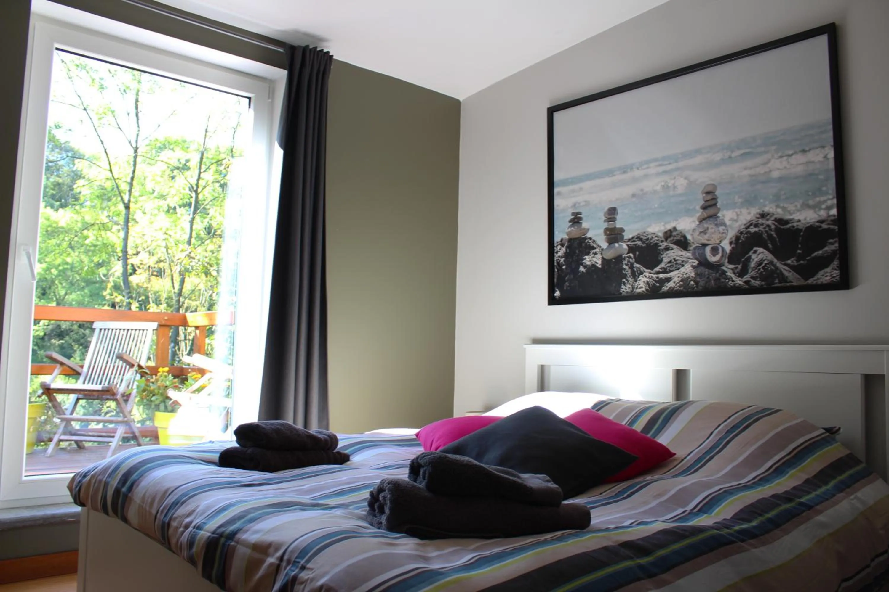 Bedroom, Bed in Chez Madame Irma