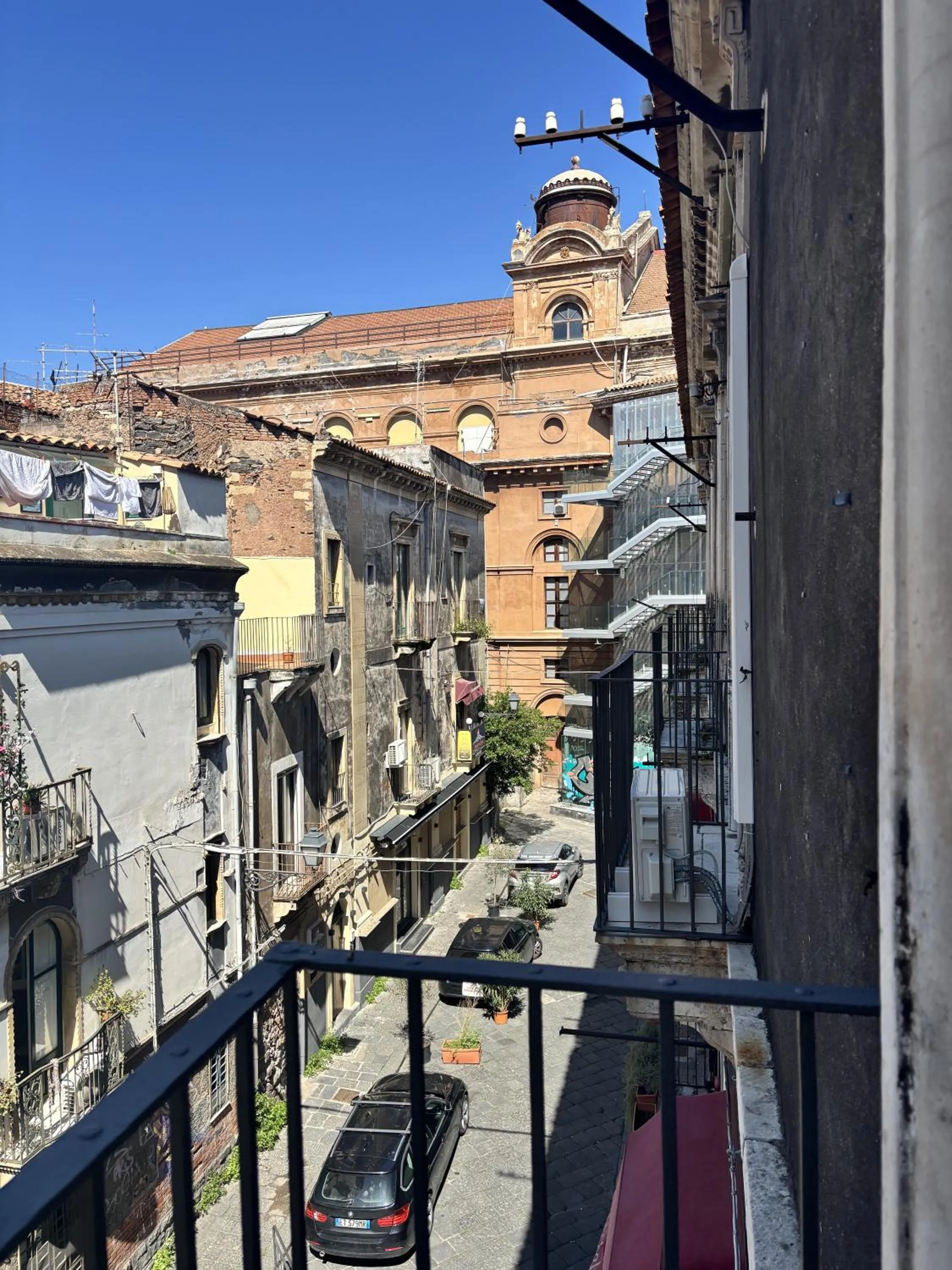 Street view in Il Teatro Rooms