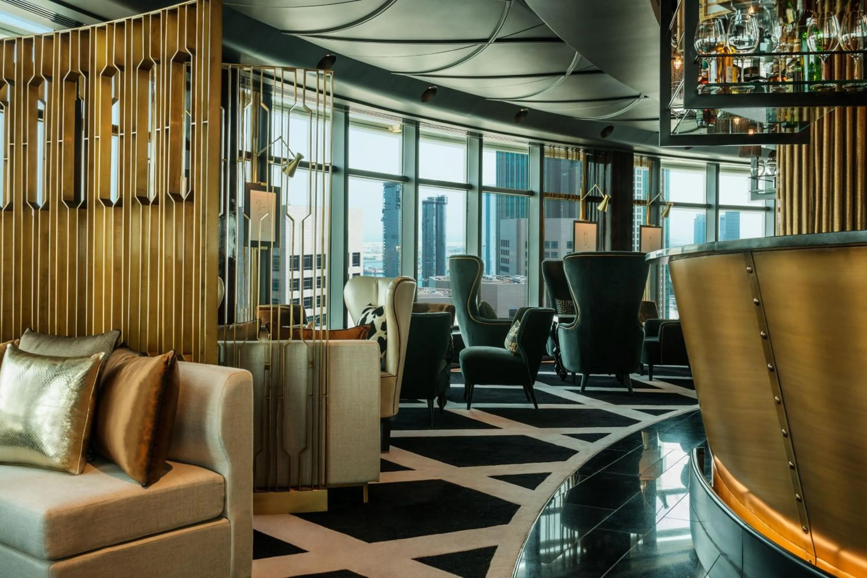 Lounge or bar in Le Royal Meridien Abu Dhabi