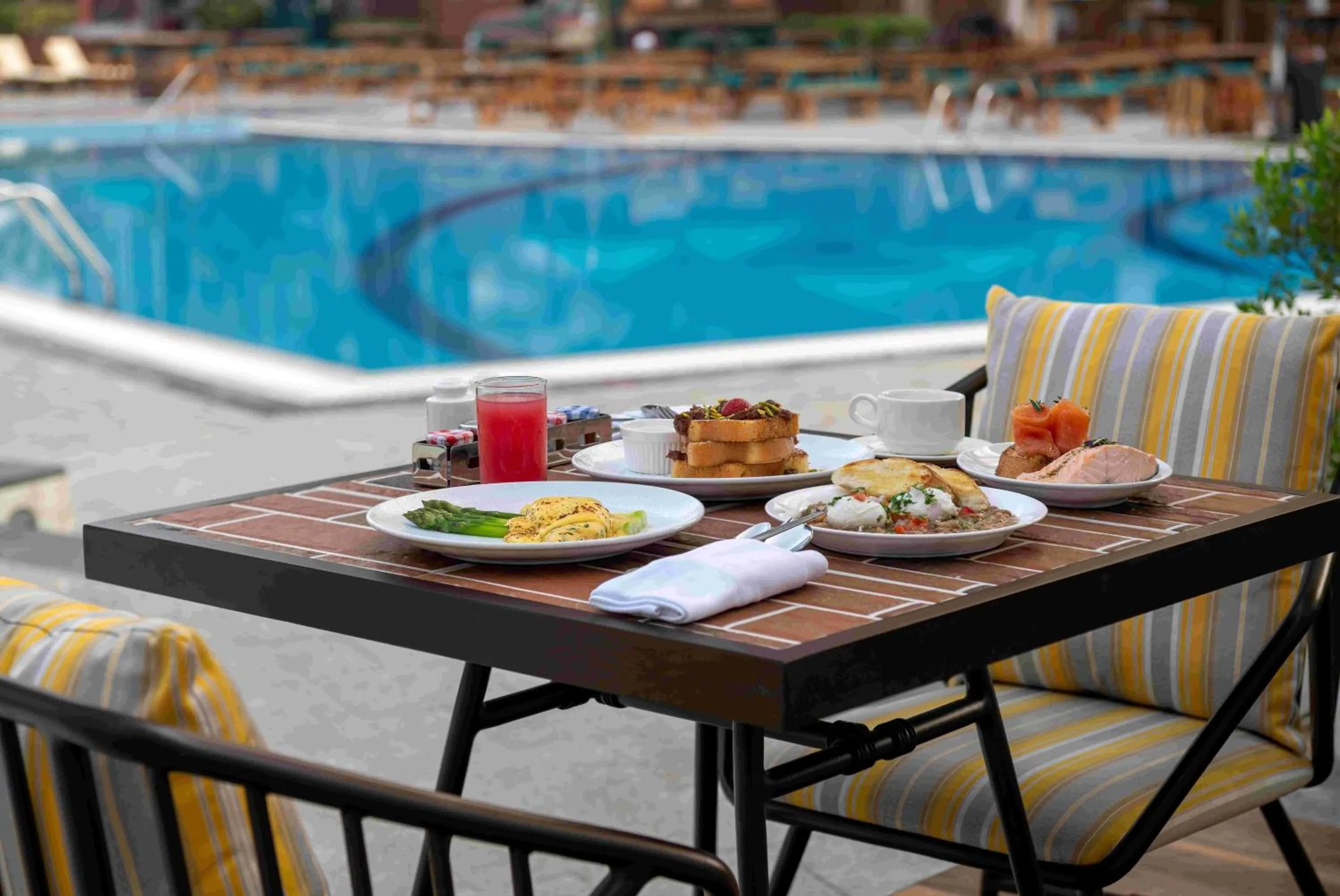 Breakfast in Le Royal Meridien Abu Dhabi