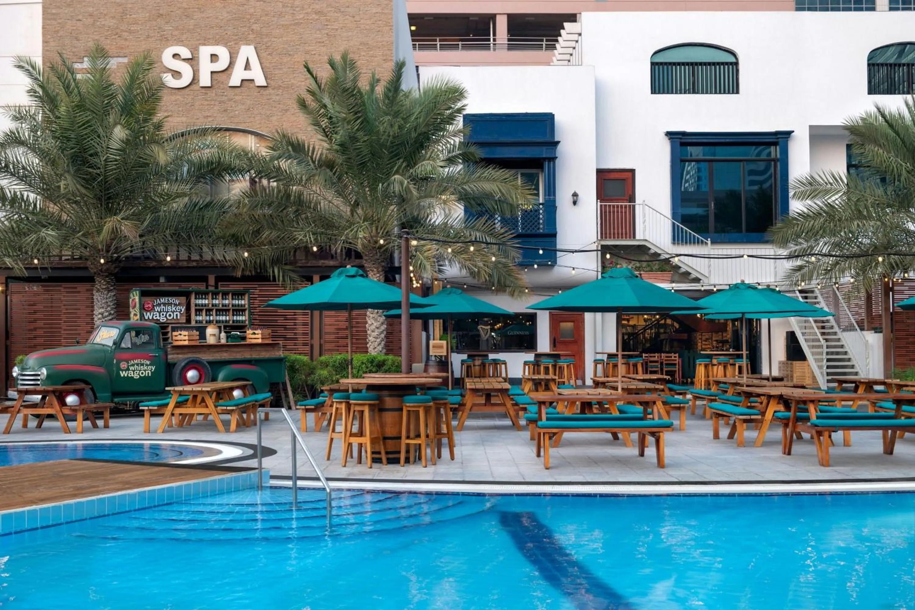 Swimming pool in Le Royal Meridien Abu Dhabi