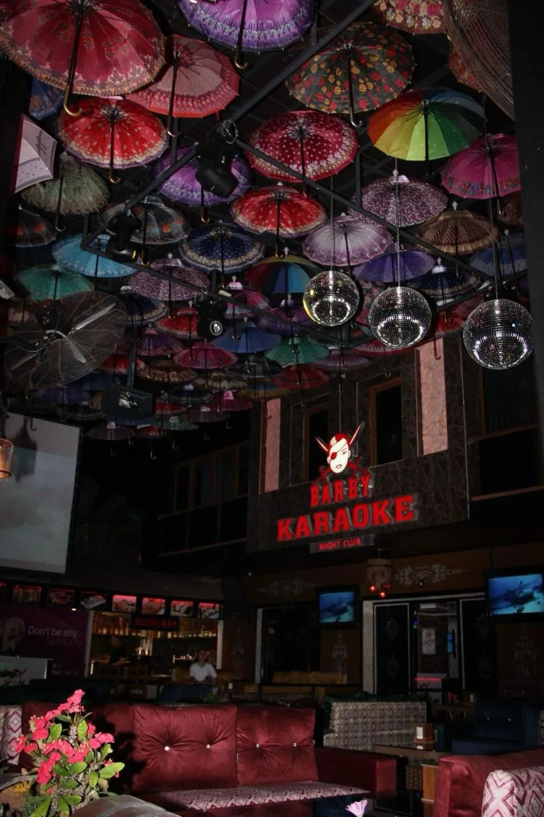 Karaoke in Barby Butik Otel