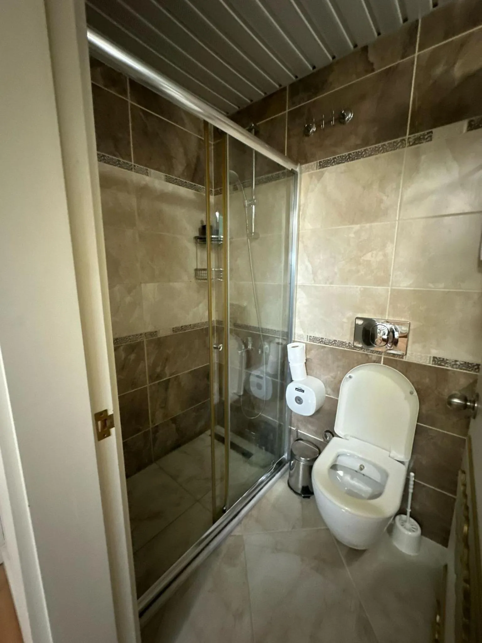Shower in Barby Butik Otel