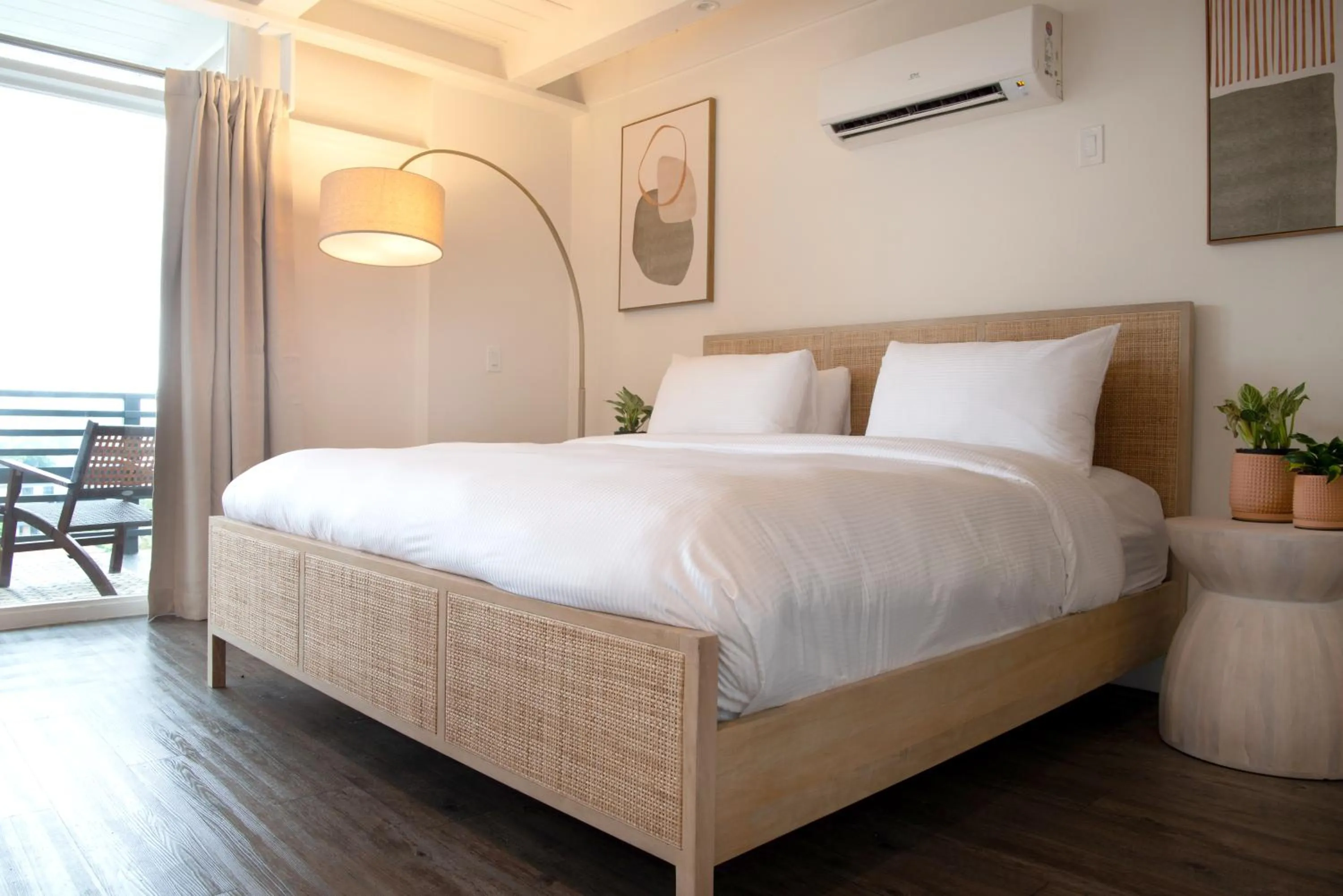 Bed in Hollywood Hills Hotel