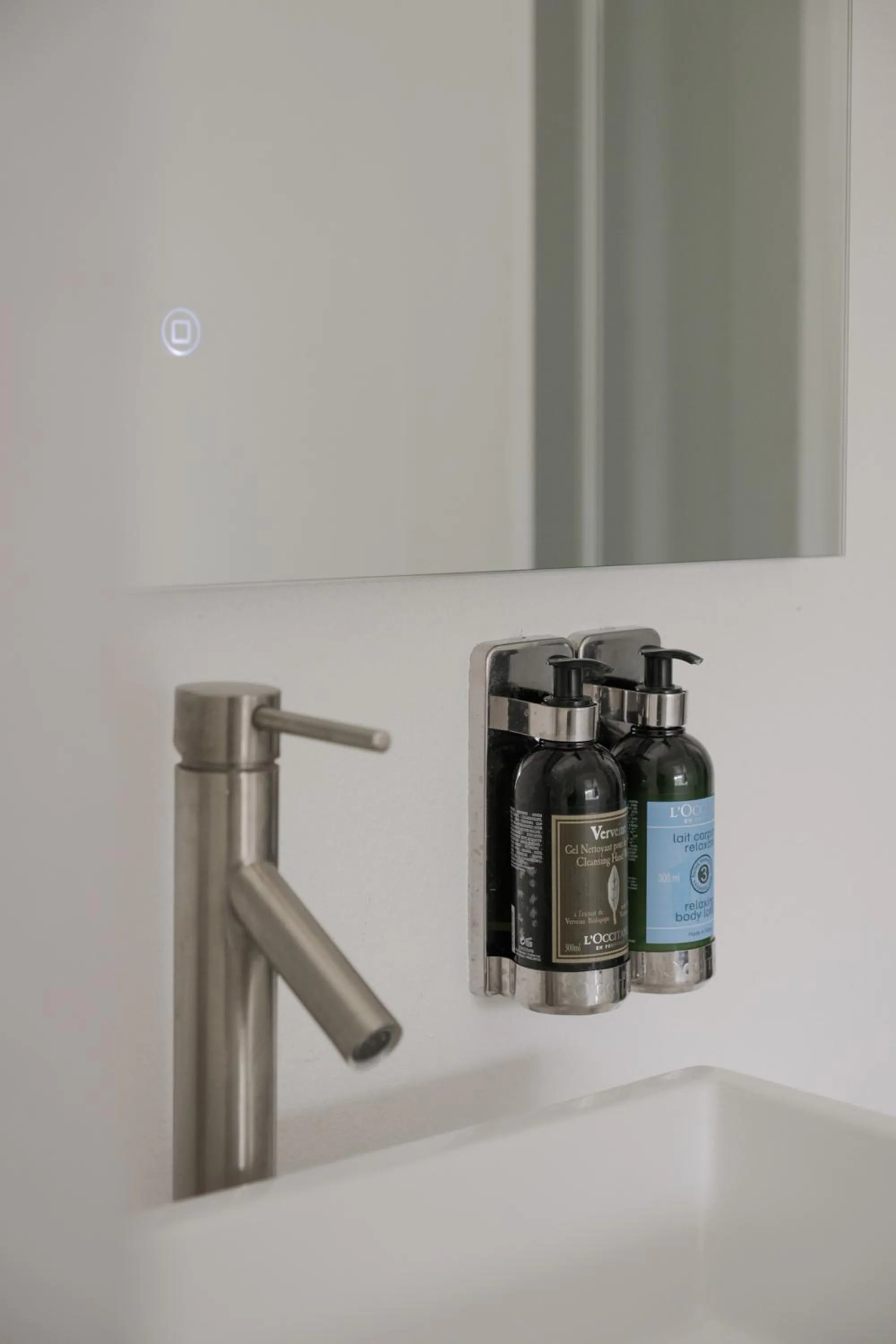 Toilet in Hollywood Hills Hotel