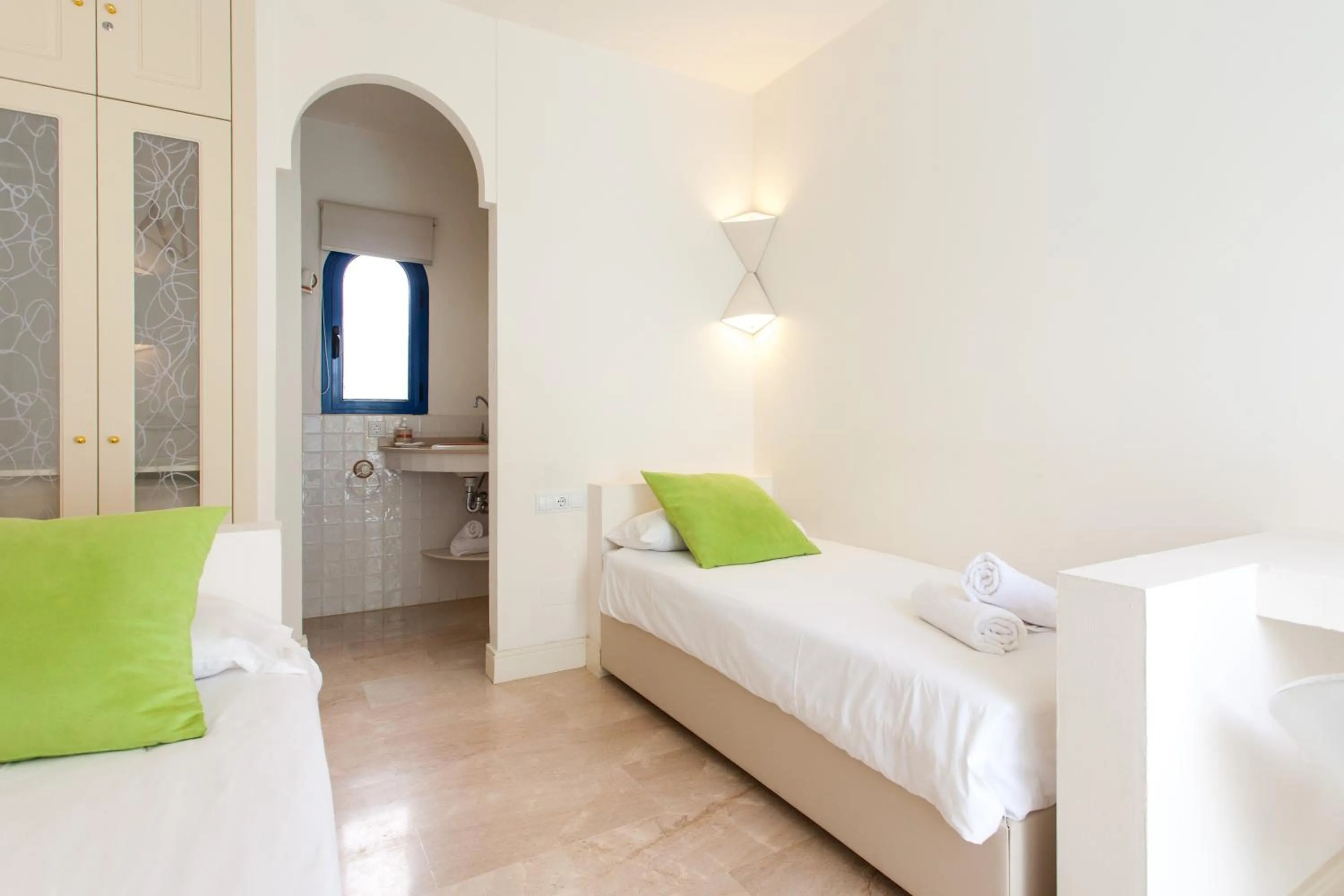 Bed in Villa 82