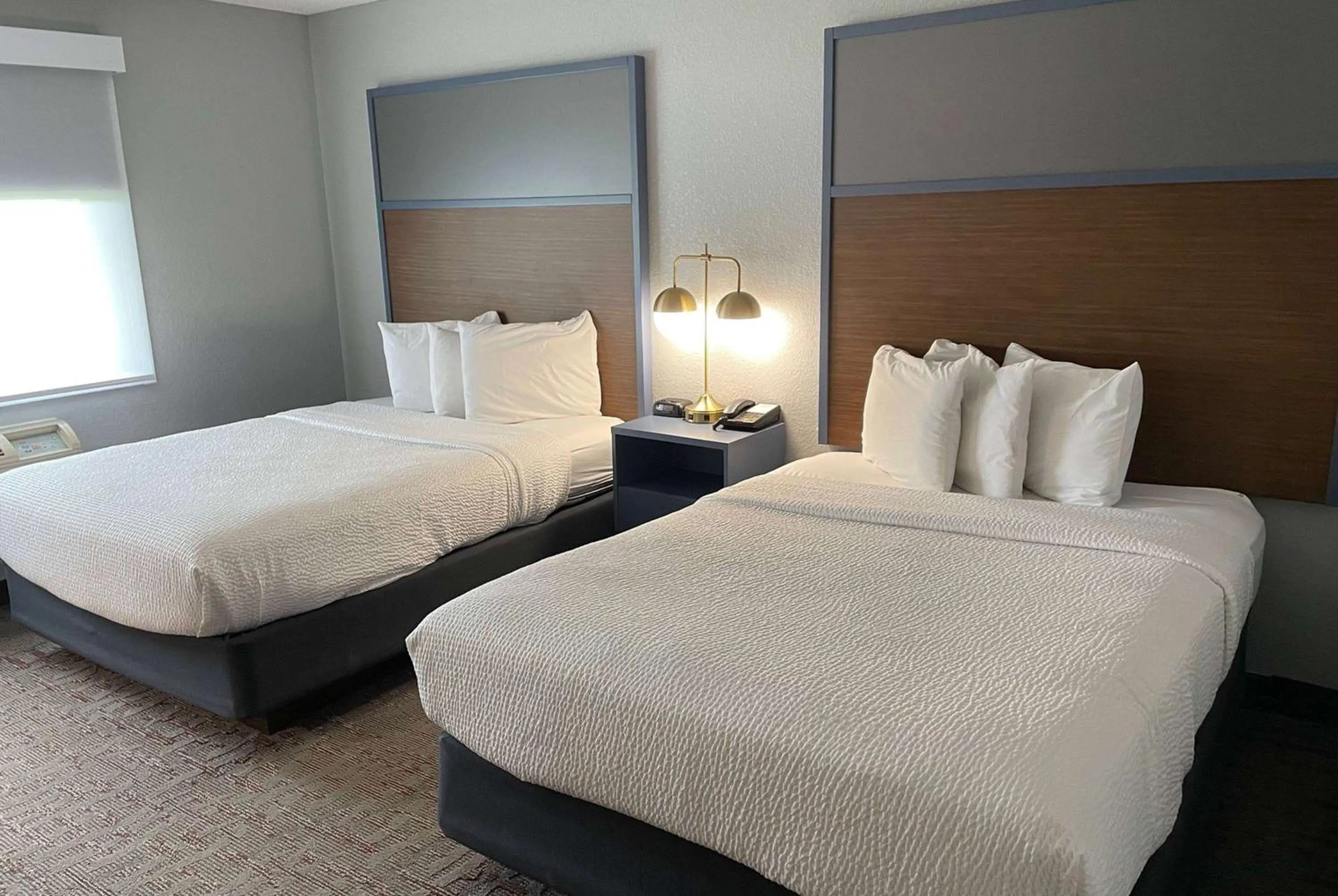 Photo of the whole room, Bed in AmericInn by Wyndham Ankeny/Des Moines