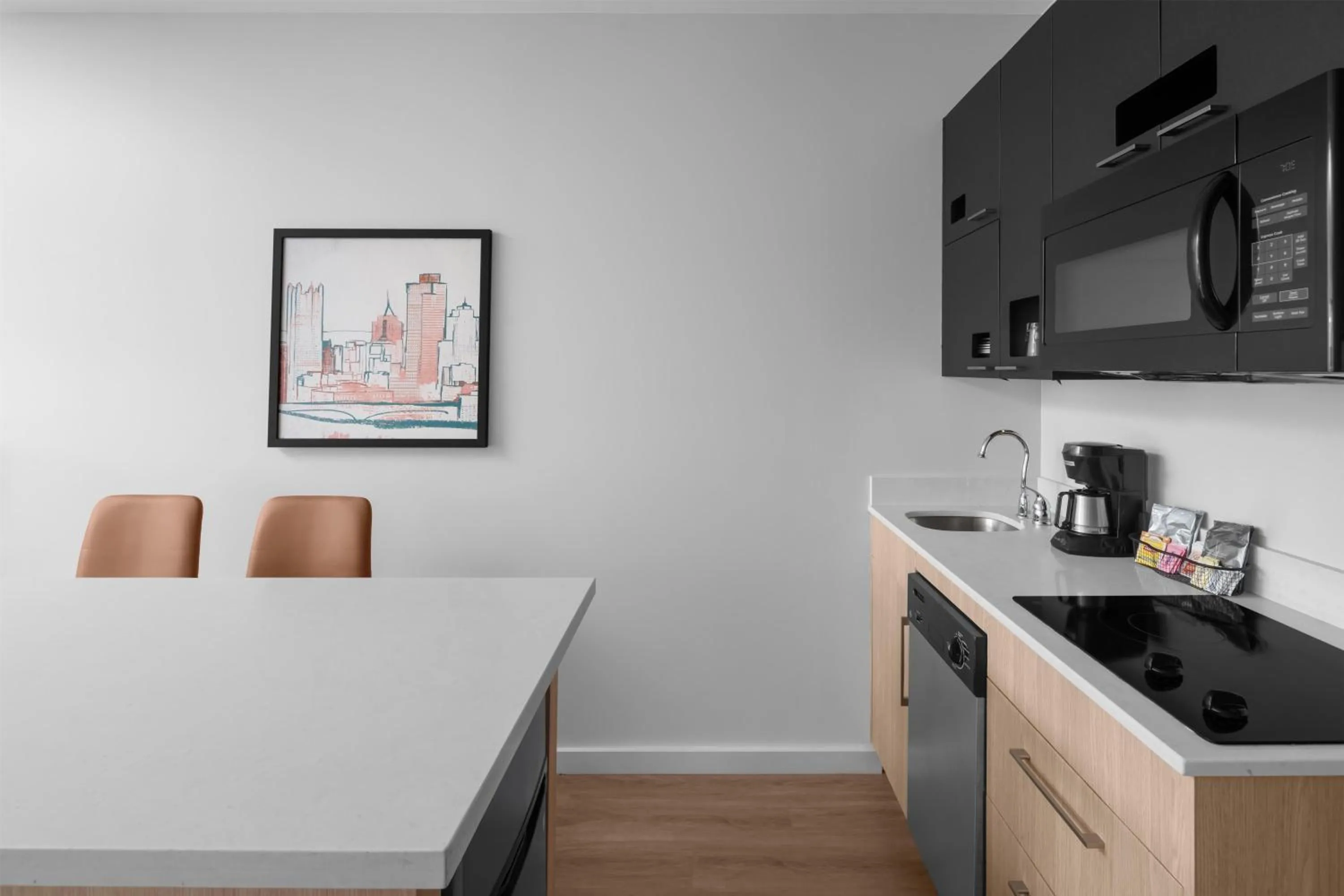 Kitchen or kitchenette in Hyatt House Pittsburgh-South Side