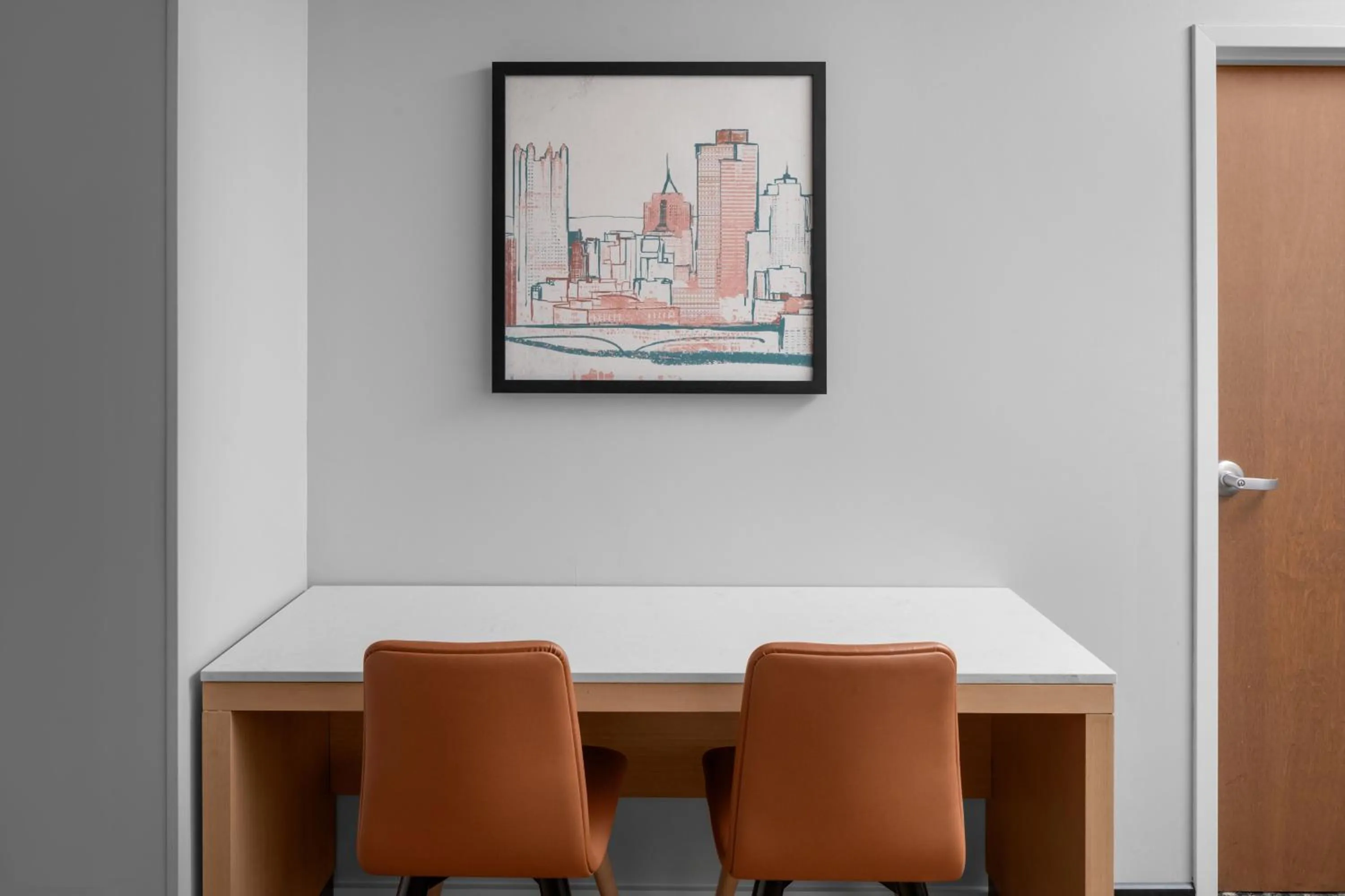 Dining area in Hyatt House Pittsburgh-South Side