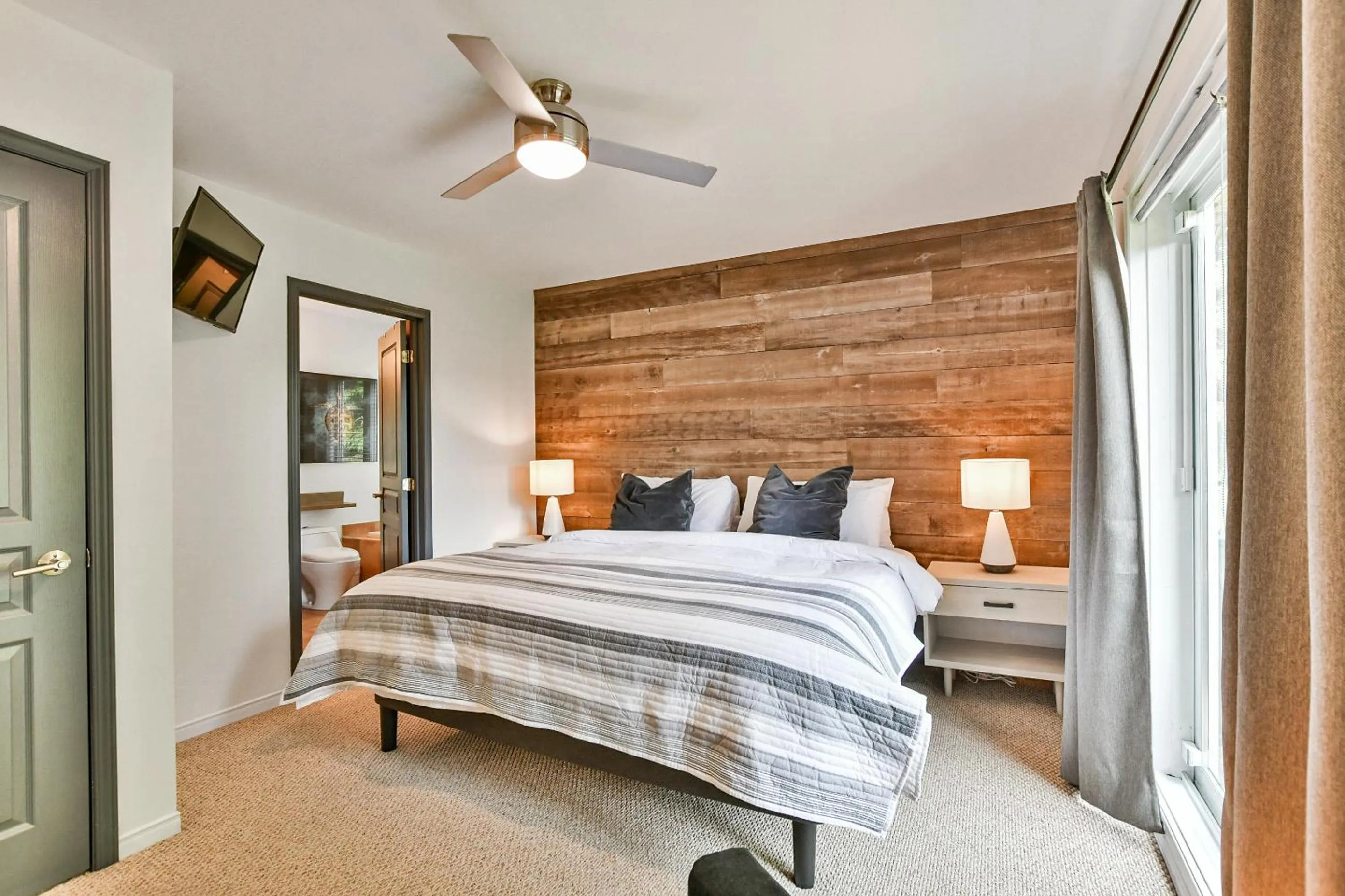 Bed in Aiglon by Rendez-Vous Mont-Tremblant