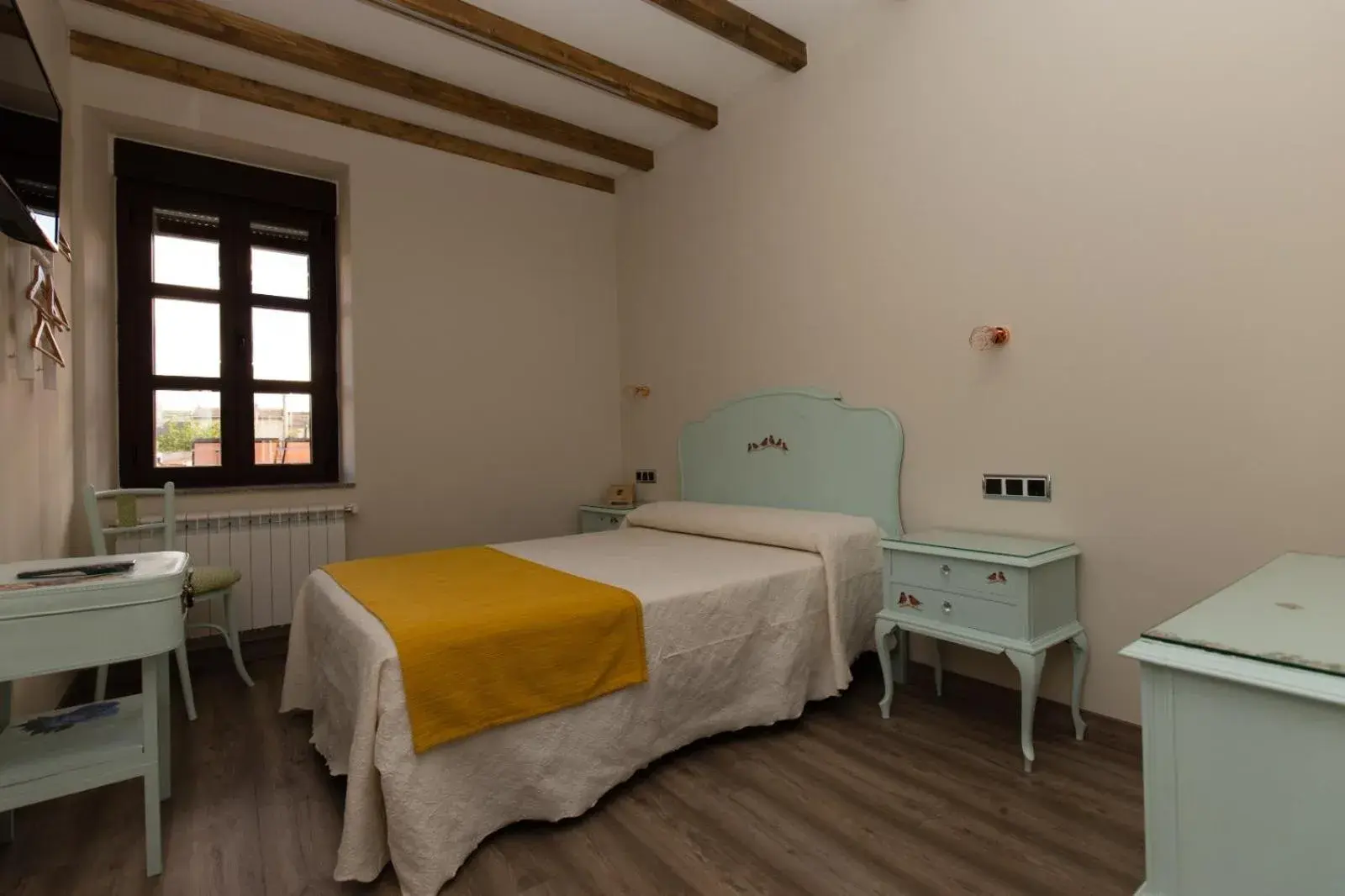 Double Room - single occupancy in Posada Sierra de la Culebra Double Room - single occupancy in Posada Sierra de la Culebra