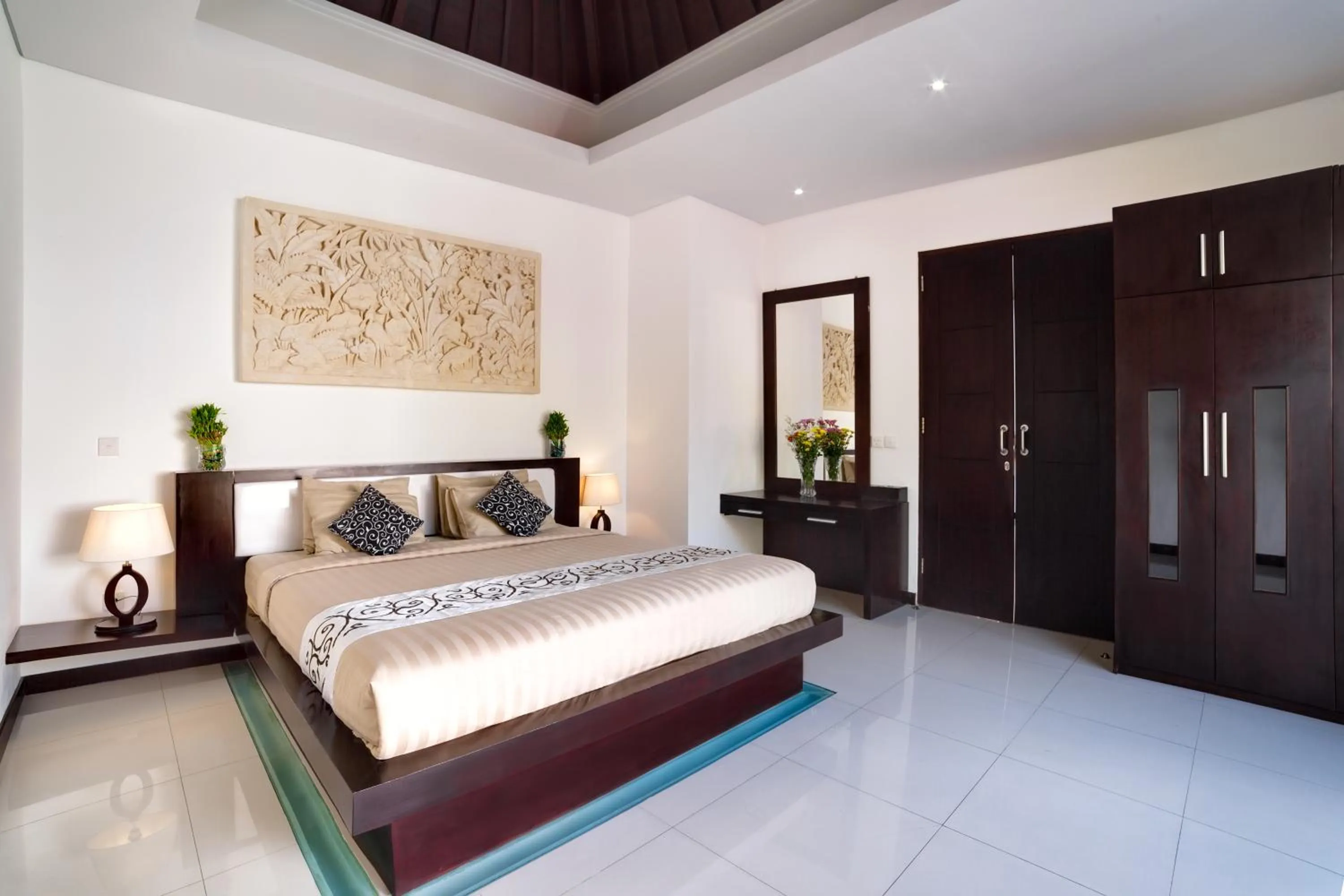 Property building, Bed in D&G Villas Nusa Dua