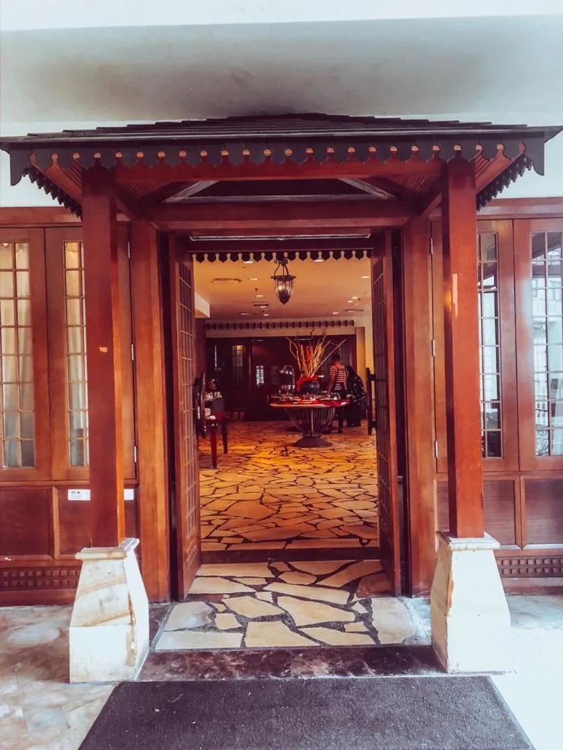 Restaurant/places to eat in THE LAGOON WATER CHALET
